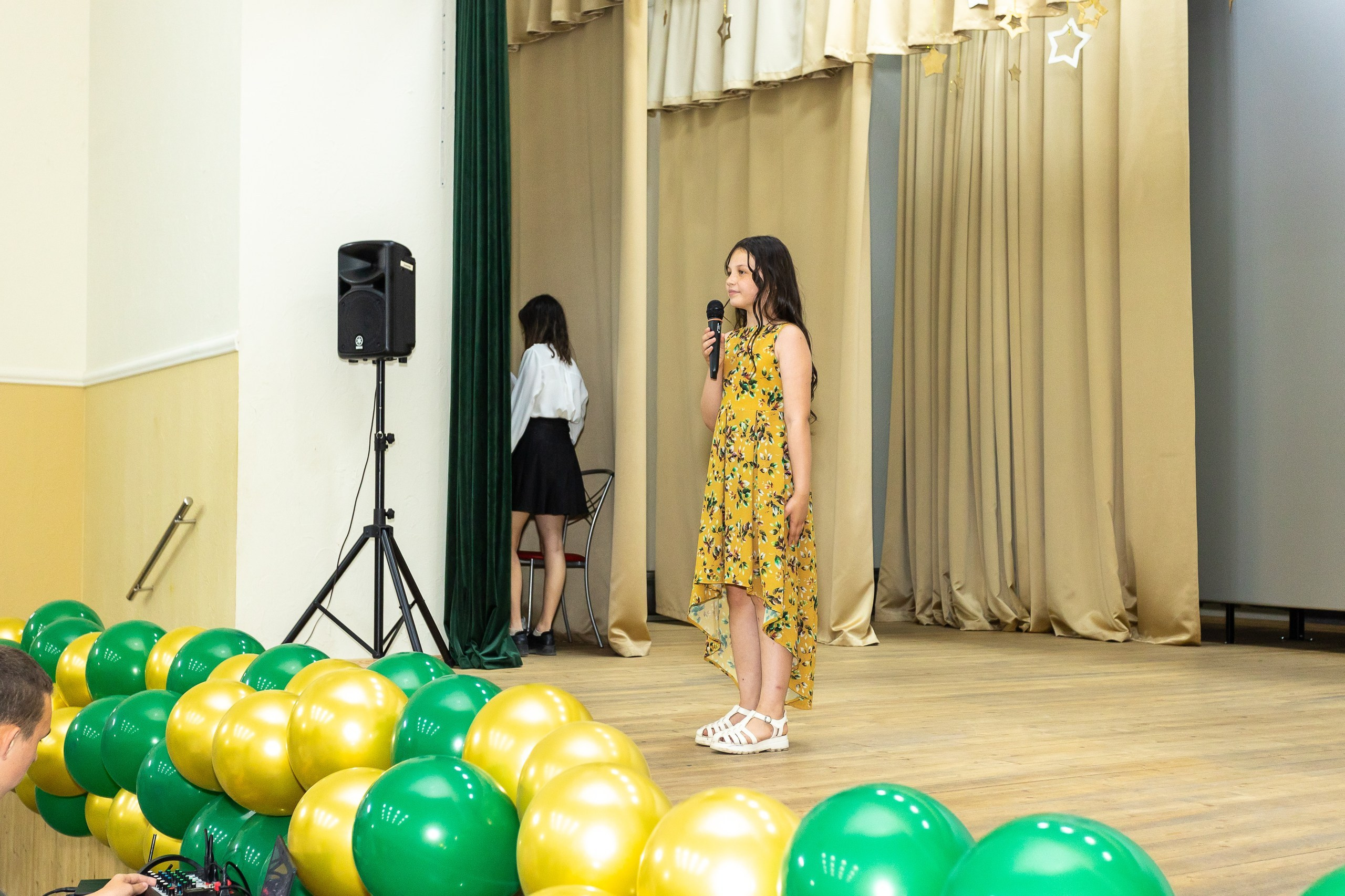 Вручение аттестата и выпускной вечер. Выпускные альбомы Майкоп, Краснодар Елена Золотарева