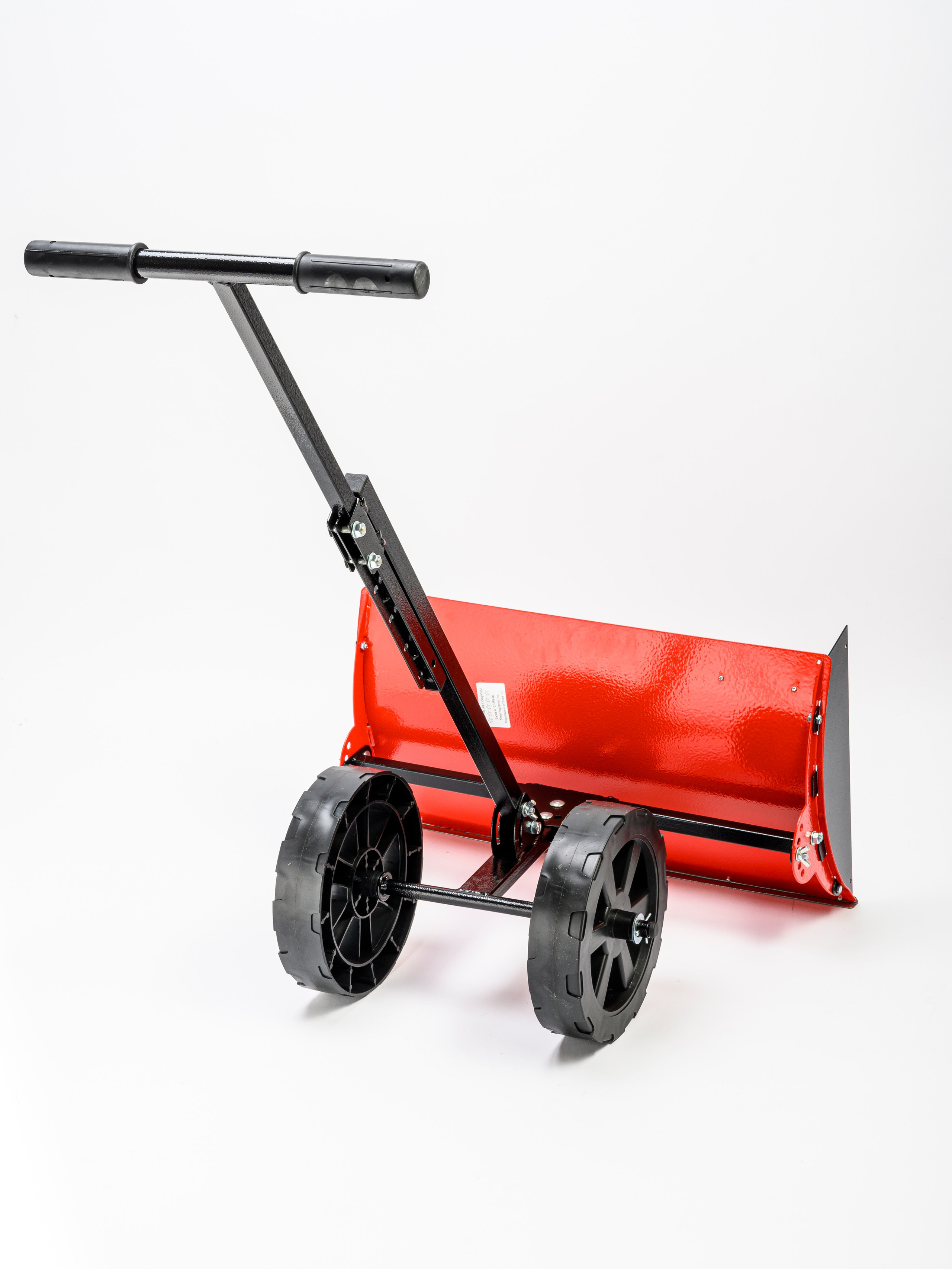 Каталожная съёмка: Снегоуборочная лопата / Пылесос. Фотограф Андрей Зикеев, фотостудия AzArt Studio в Москве