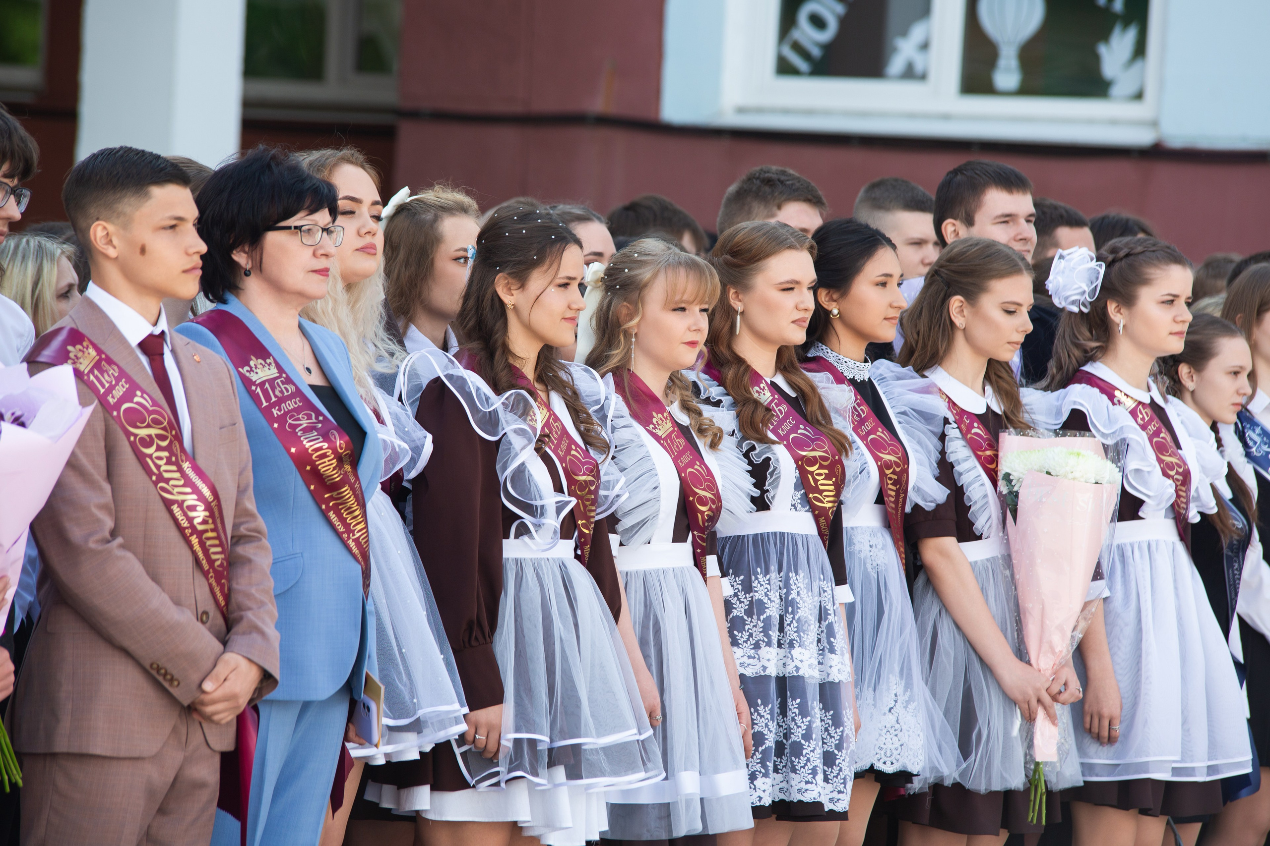 ПОСЛЕДНИЙ ЗВОНОК 2025 9 ШКОЛА Г. МЦЕНСК. Профессиональный фотограф в Мценске и Орловской области