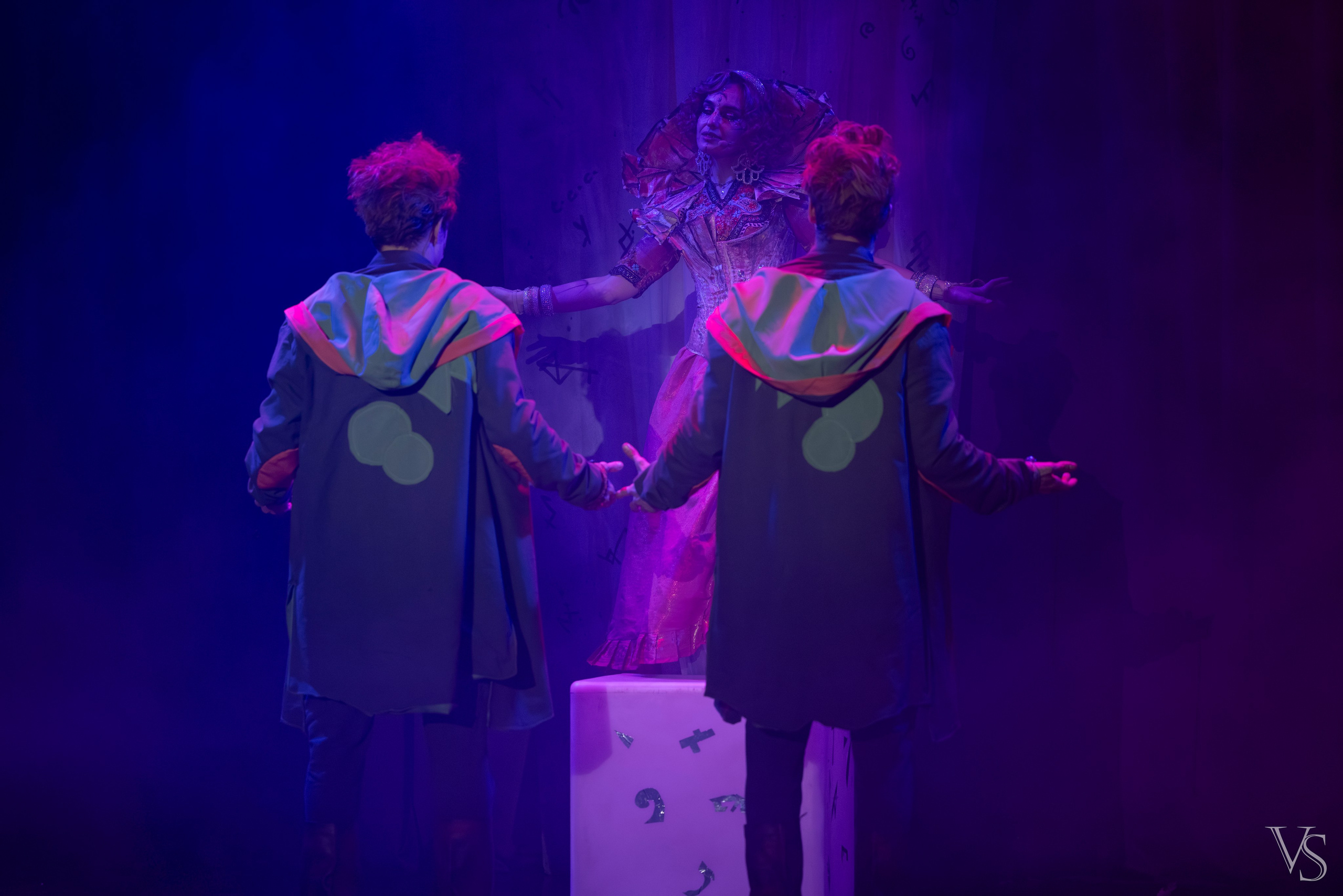 Книга стихий 25.01. Фотограф Виктор Степанов