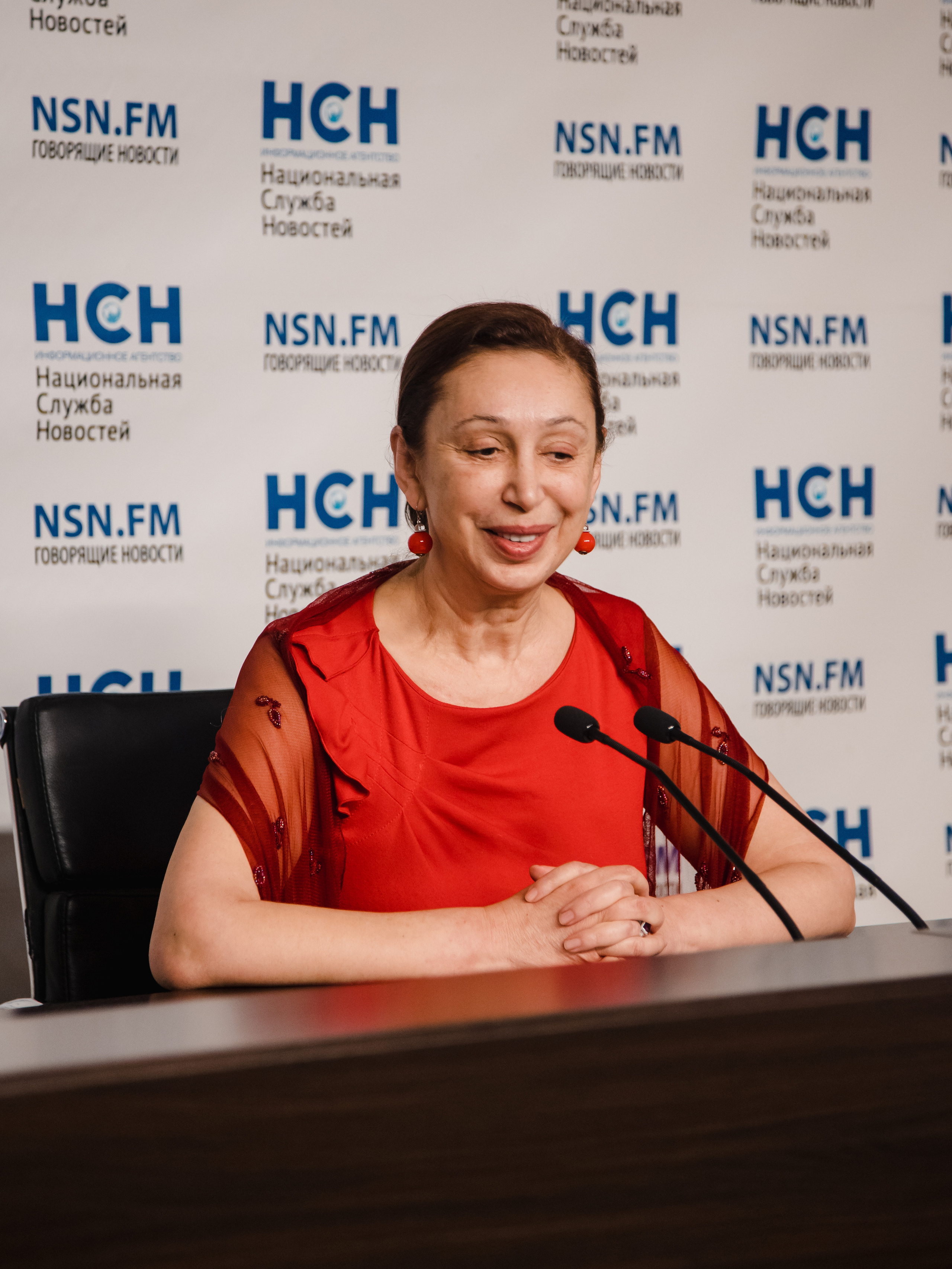 Пресс-конференция в НСН (Илона Давыдова). Фотограф Ольга Махалова — Санкт-Петербург, Москва, Нижний Новгород