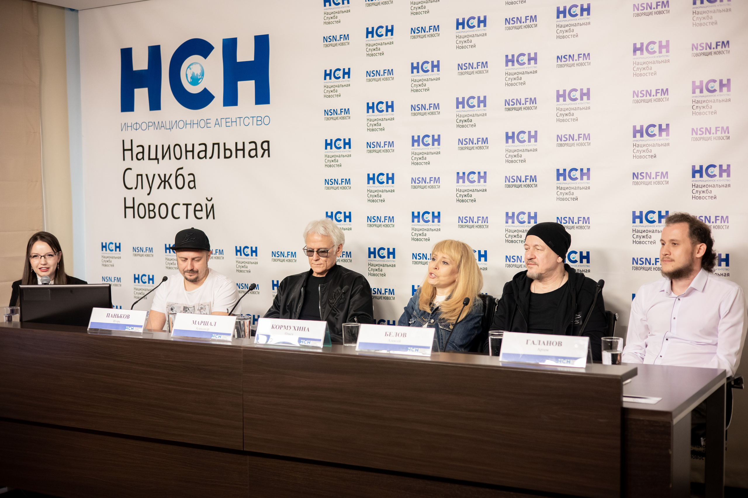 Пресс-конференция в НСН (Александр Маршал, Ольга Кормухина). Фотограф Ольга Махалова — Санкт-Петербург, Москва, Нижний Новгород