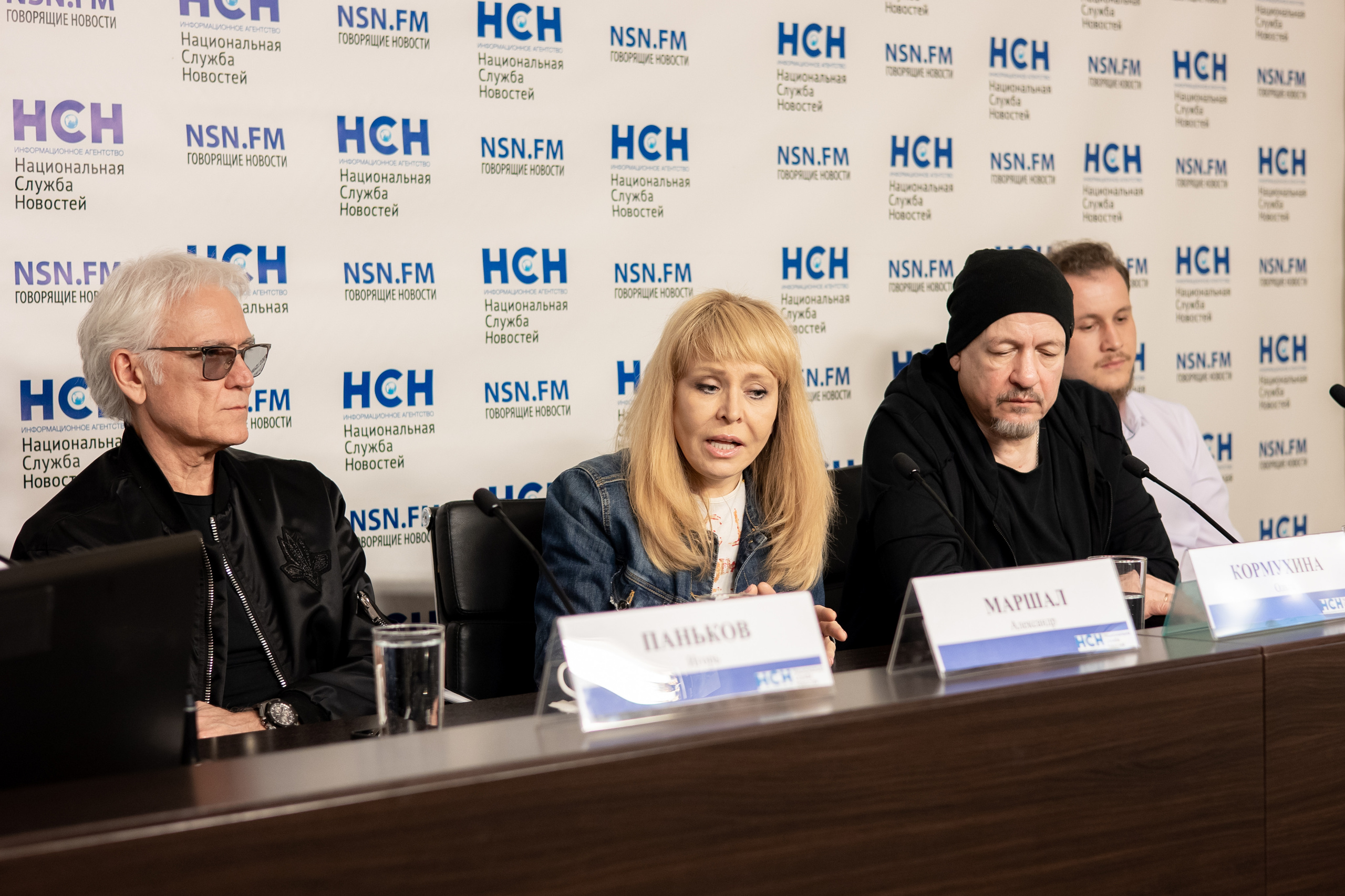 Пресс-конференция в НСН (Александр Маршал, Ольга Кормухина). Фотограф Ольга Махалова — Санкт-Петербург, Москва, Нижний Новгород