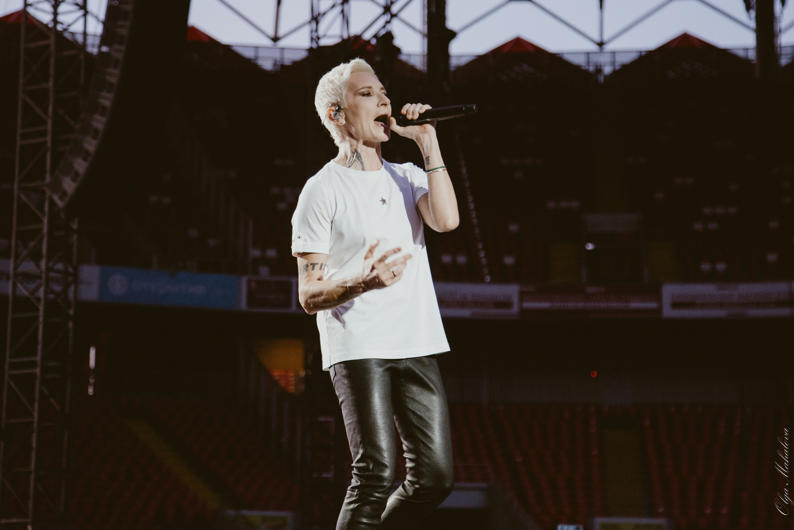 Диана Арбенина и Ночные Снайперы, Открытие Банк Арена. Фотограф Ольга Махалова — Санкт-Петербург, Москва, Нижний Новгород