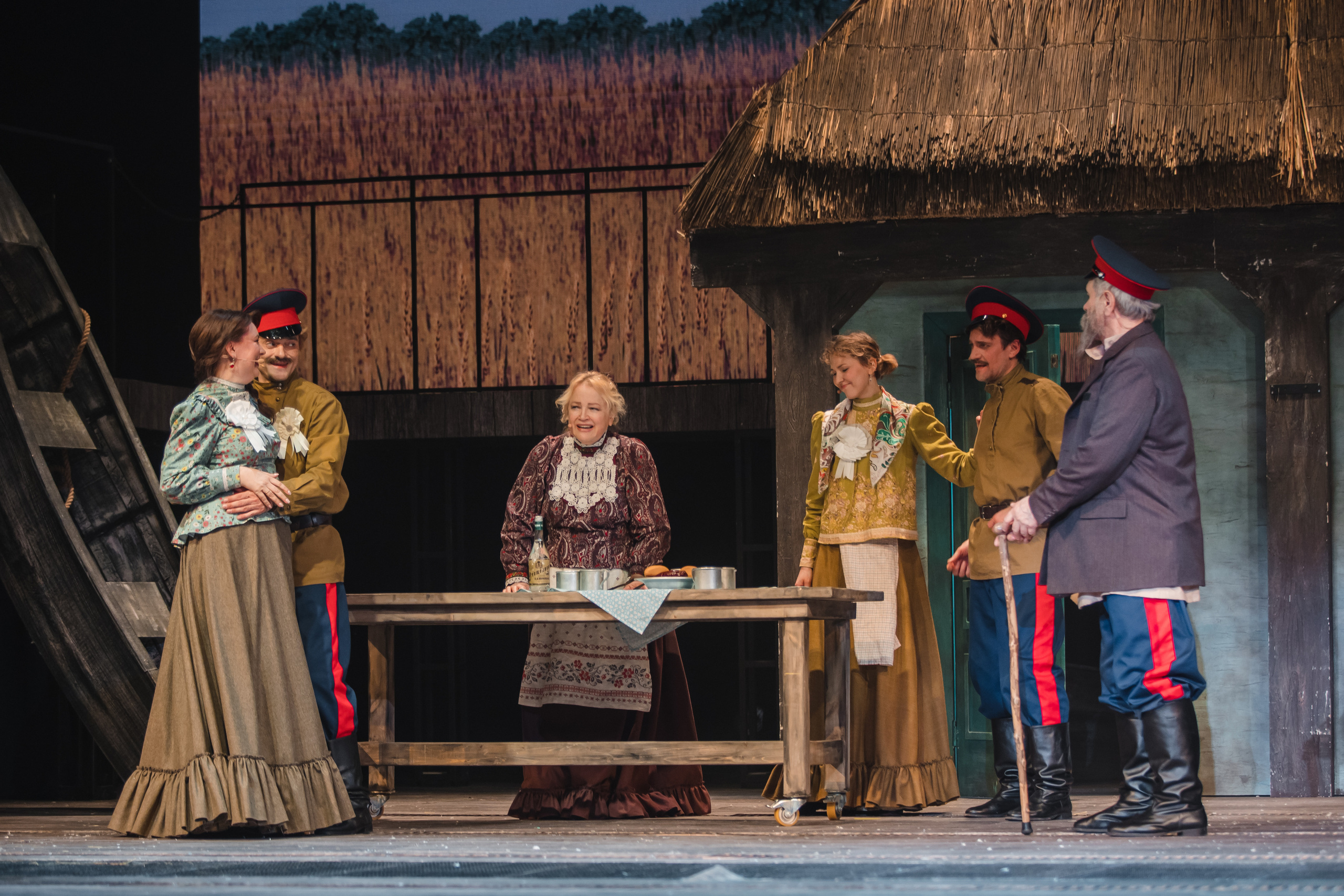 Спектакль «Тихий Дон», театр «Русская песня». Фотограф Ольга Махалова — Санкт-Петербург, Москва, Нижний Новгород