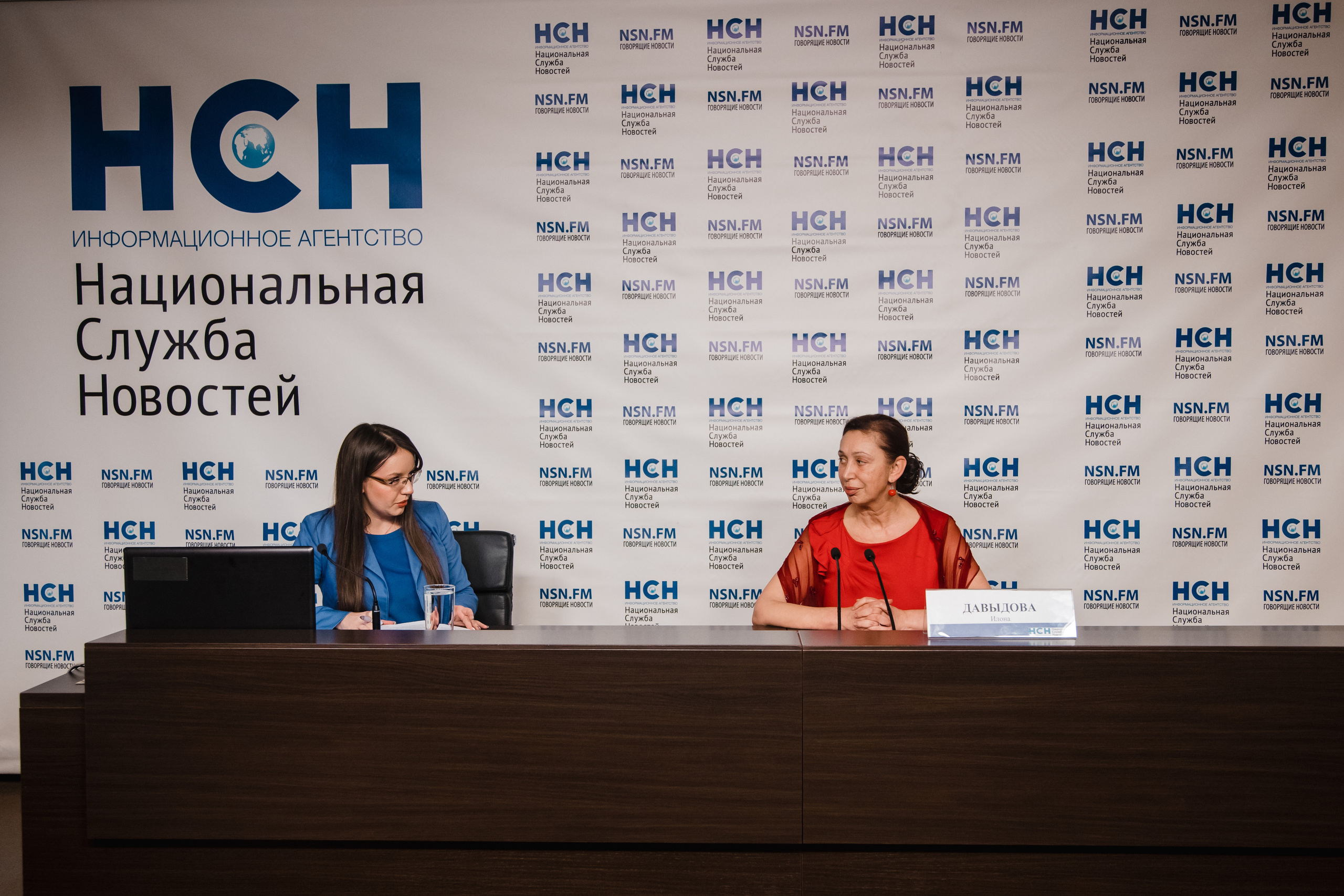 Пресс-конференция в НСН (Илона Давыдова). Фотограф Ольга Махалова — Санкт-Петербург, Москва, Нижний Новгород