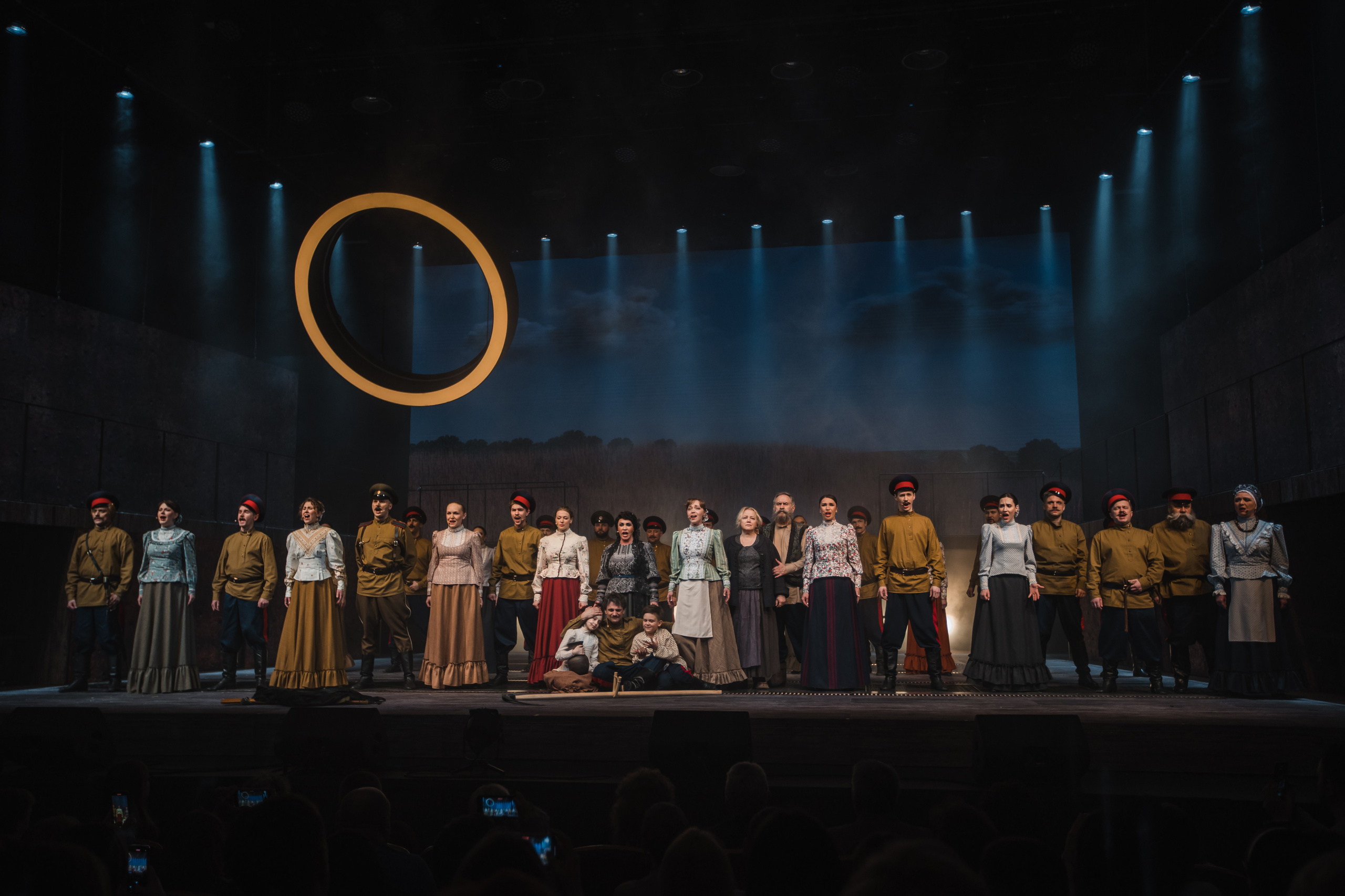 Спектакль «Тихий Дон», театр «Русская песня». Фотограф Ольга Махалова — Санкт-Петербург, Москва, Нижний Новгород
