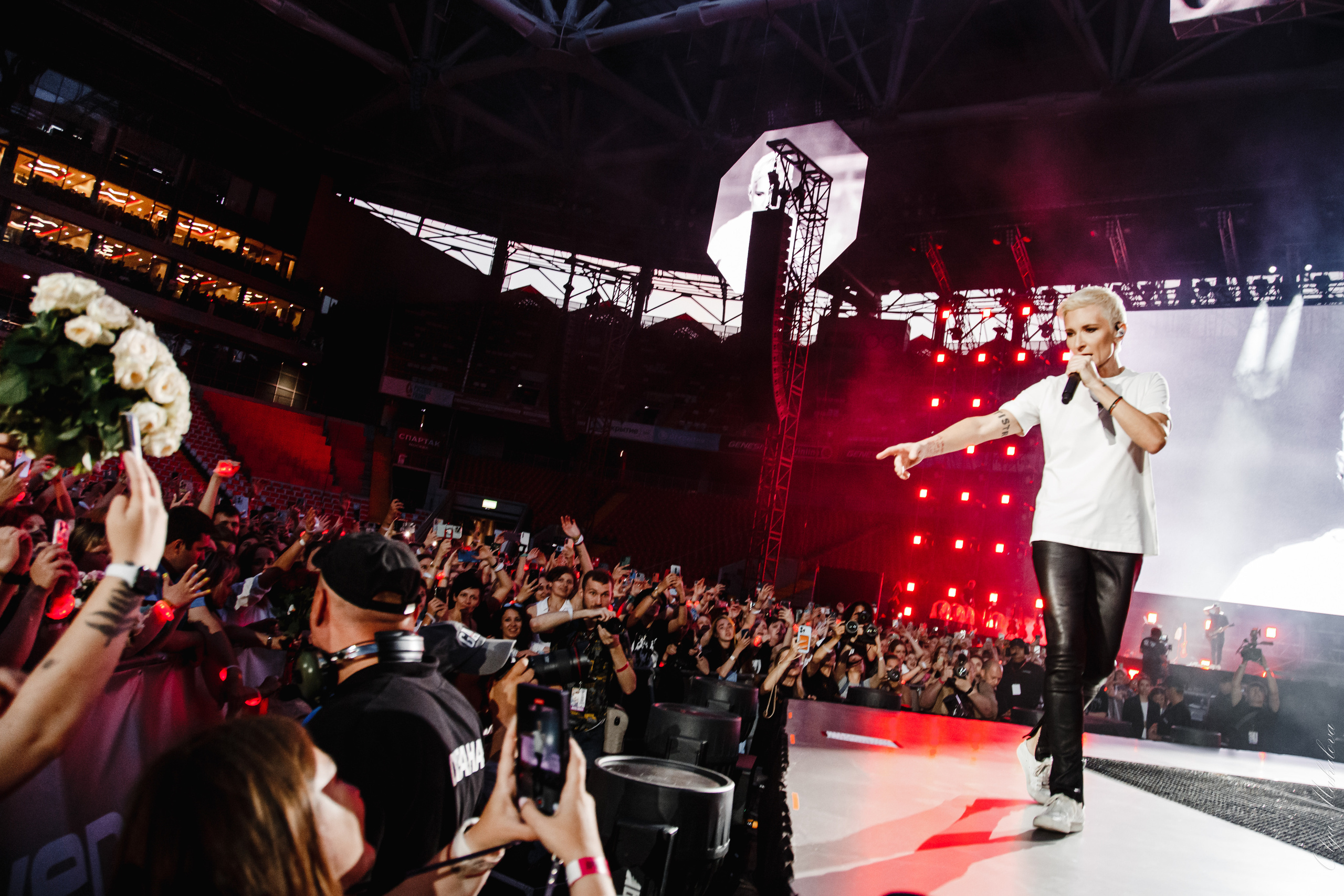 Диана Арбенина и Ночные Снайперы, Открытие Банк Арена. Фотограф Ольга Махалова — Санкт-Петербург, Москва, Нижний Новгород