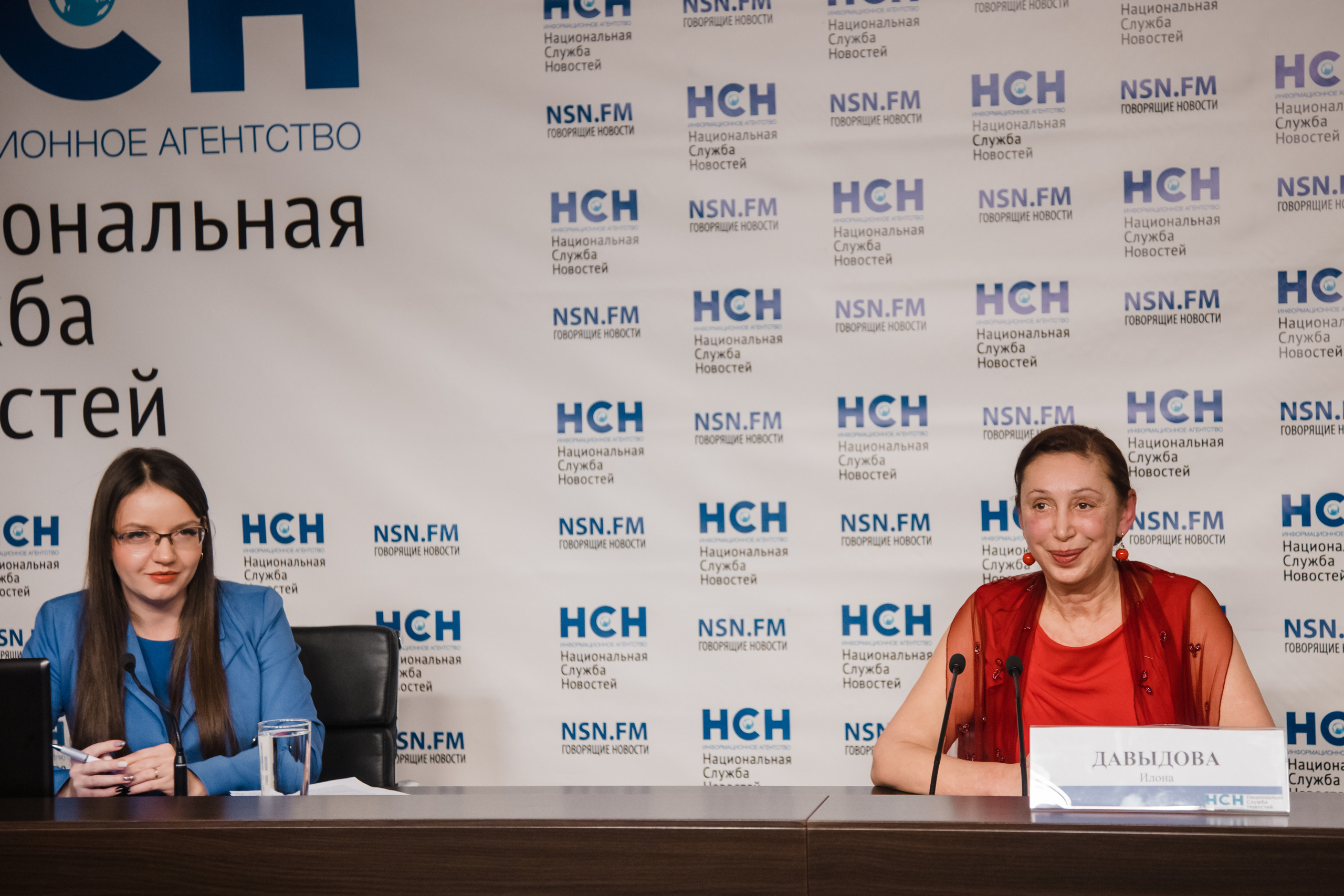 Пресс-конференция в НСН (Илона Давыдова). Фотограф Ольга Махалова — Санкт-Петербург, Москва, Нижний Новгород