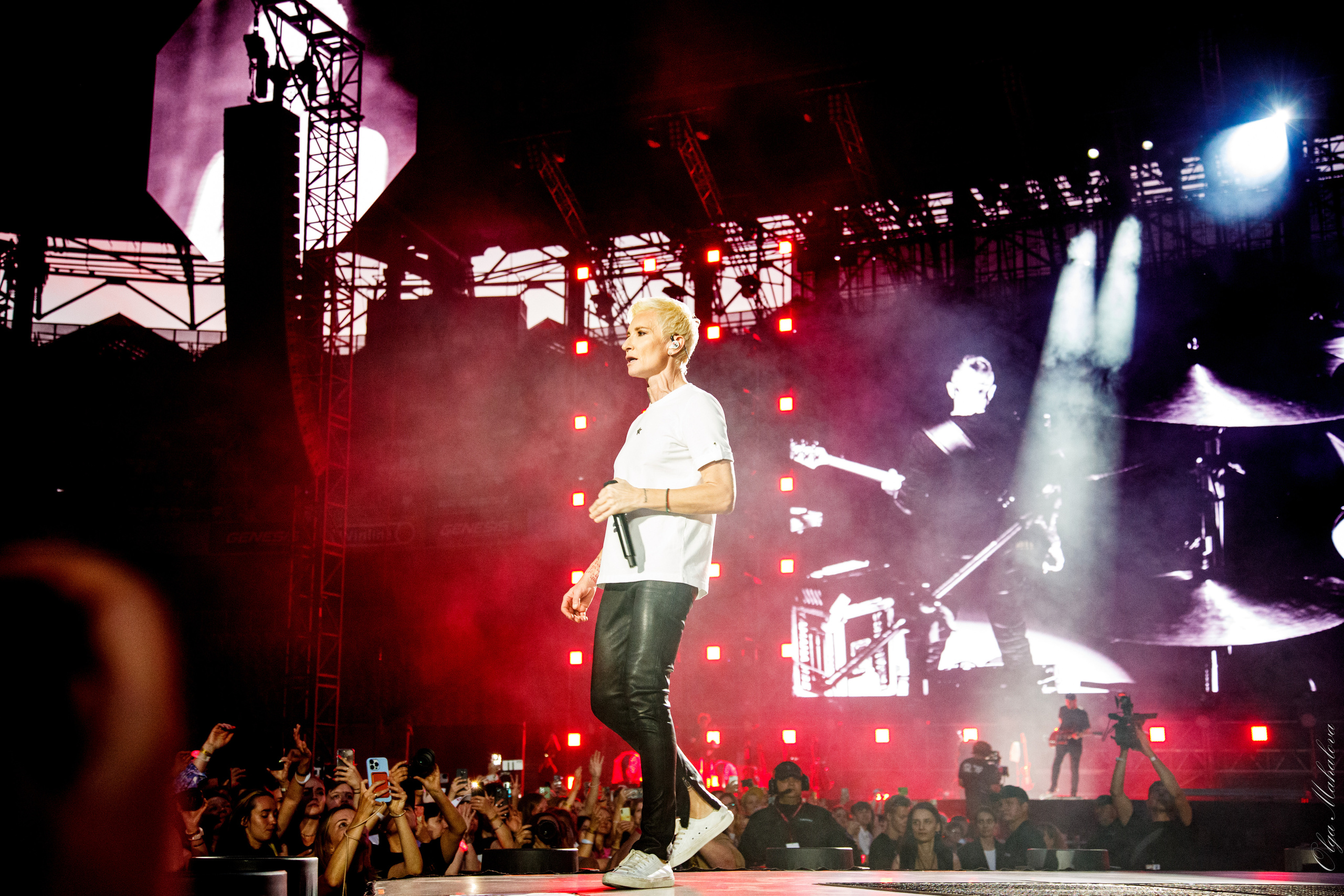 Диана Арбенина и Ночные Снайперы, Открытие Банк Арена. Фотограф Ольга Махалова — Санкт-Петербург, Москва, Нижний Новгород