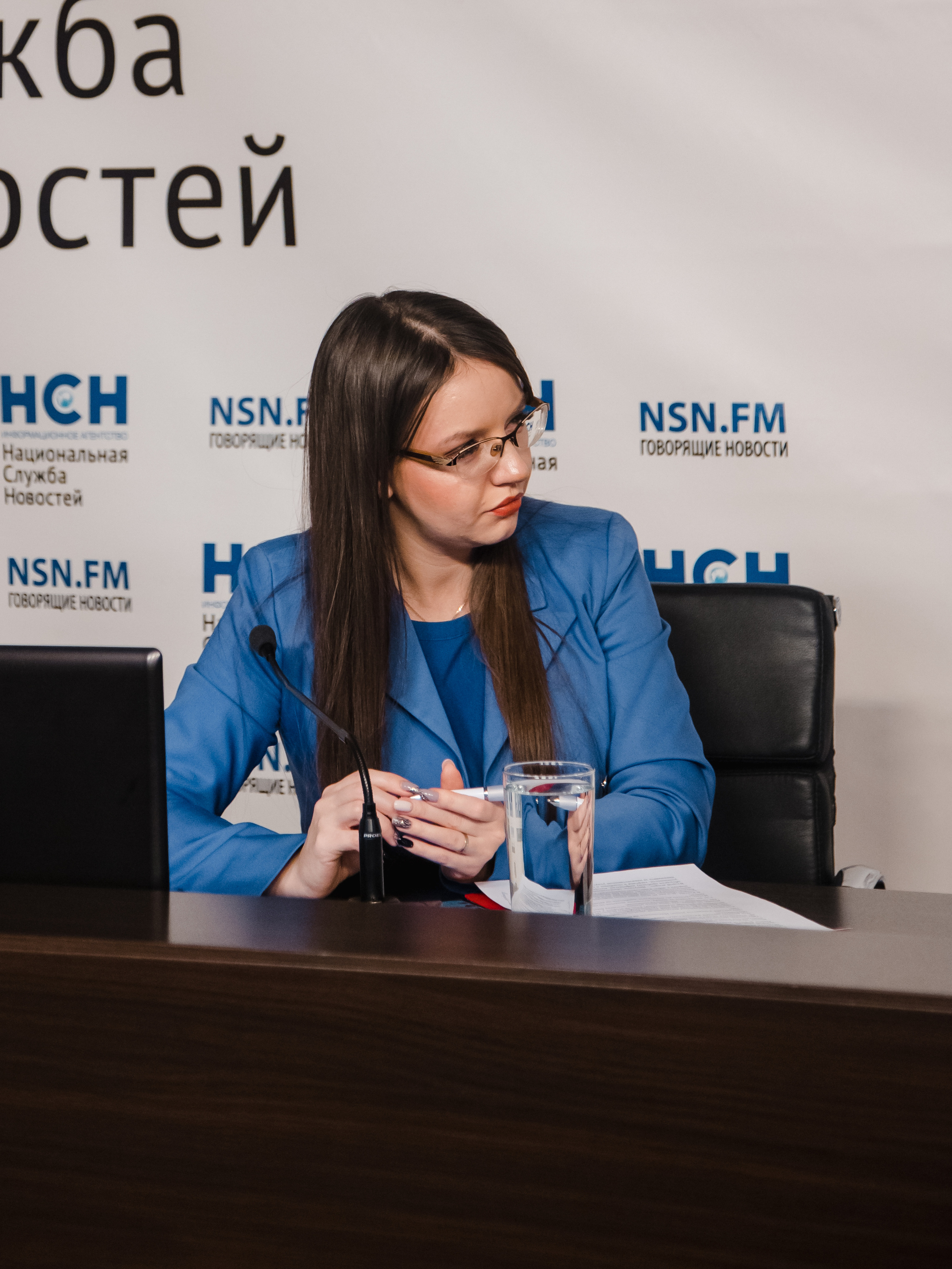 Пресс-конференция в НСН (Илона Давыдова). Фотограф Ольга Махалова — Санкт-Петербург, Москва, Нижний Новгород