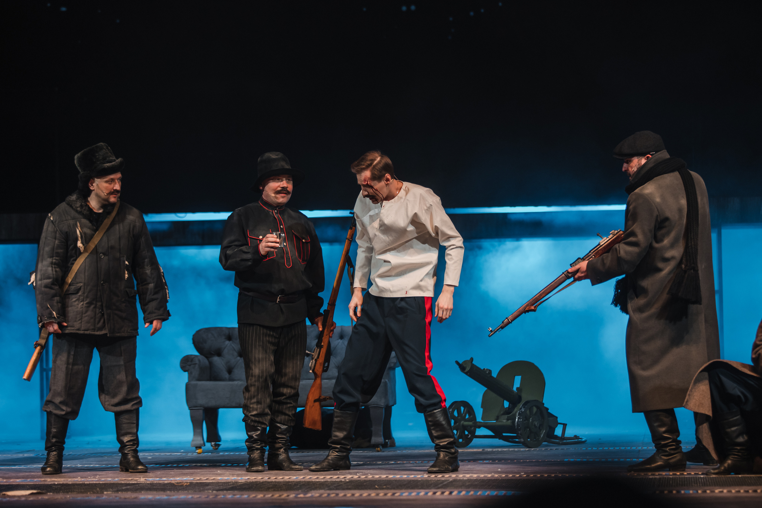 Спектакль «Тихий Дон», театр «Русская песня». Фотограф Ольга Махалова — Санкт-Петербург, Москва, Нижний Новгород