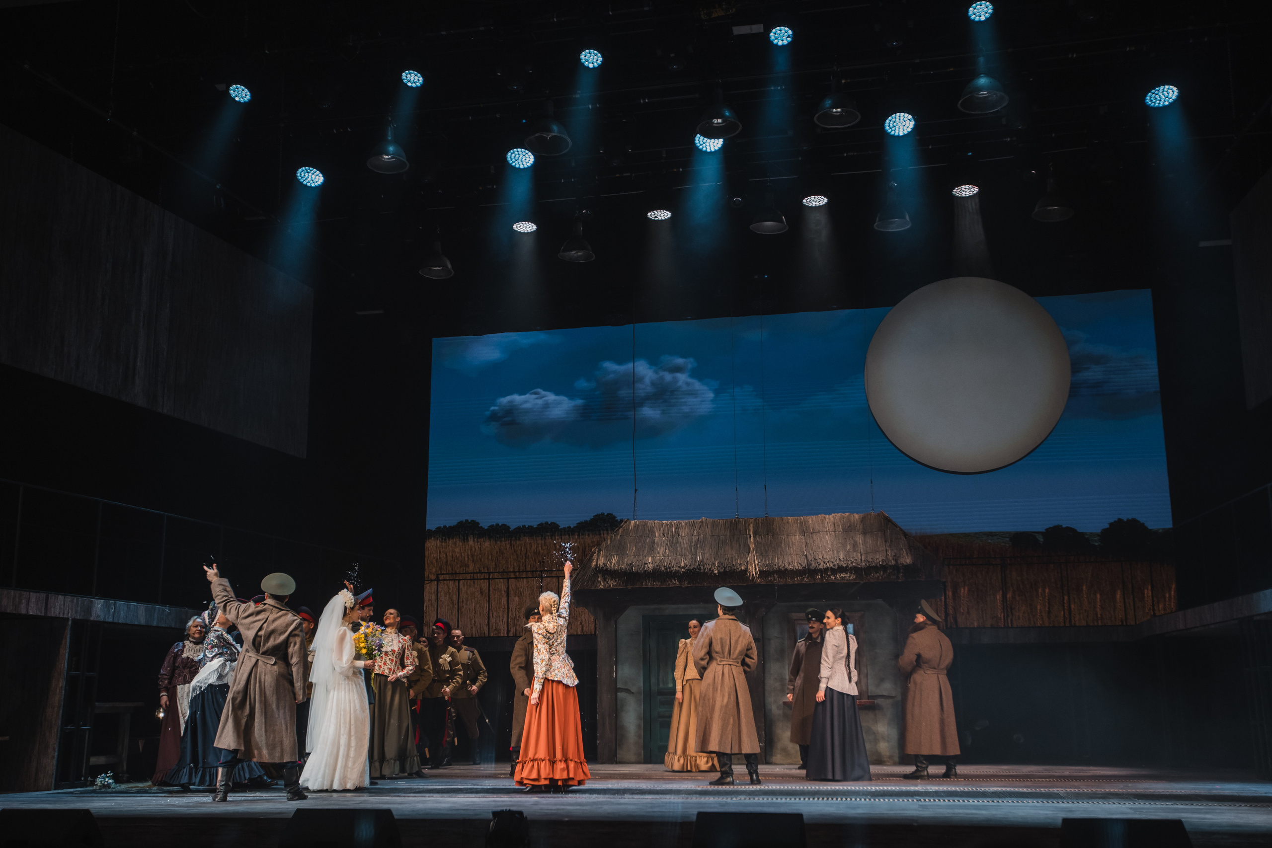 Спектакль «Тихий Дон», театр «Русская песня». Фотограф Ольга Махалова — Санкт-Петербург, Москва, Нижний Новгород