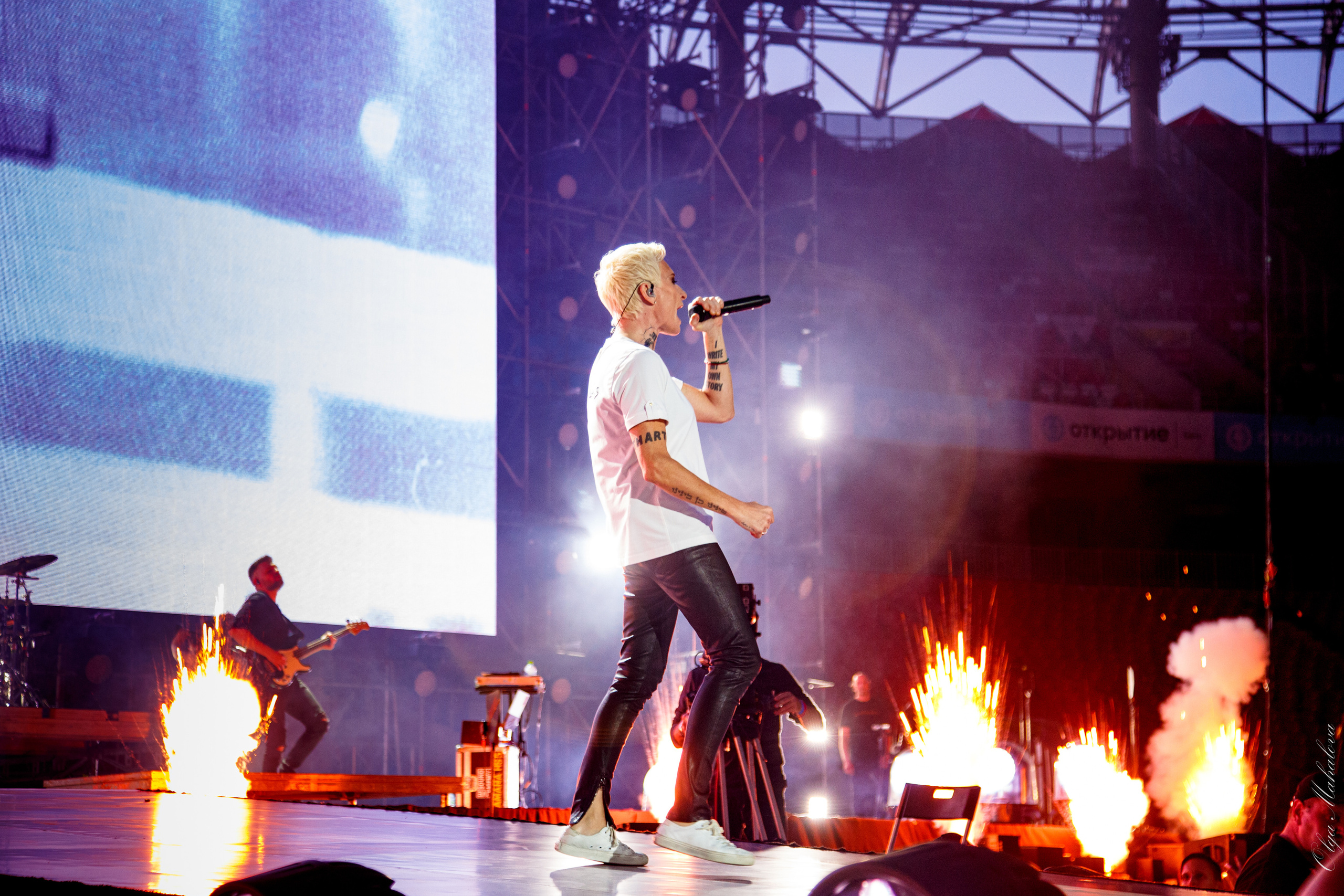 Диана Арбенина и Ночные Снайперы, Открытие Банк Арена. Фотограф Ольга Махалова — Санкт-Петербург, Москва, Нижний Новгород