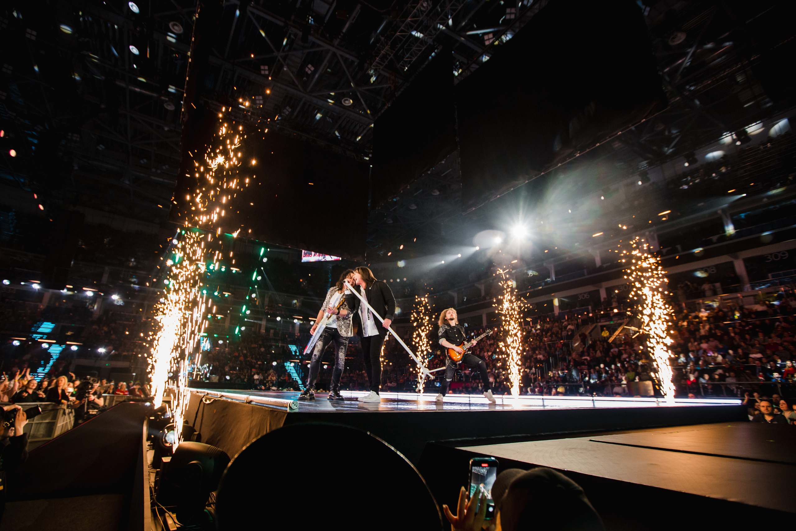 Группа Земляне в ЦСКА Арене. Фотограф Ольга Махалова — Санкт-Петербург, Москва, Нижний Новгород