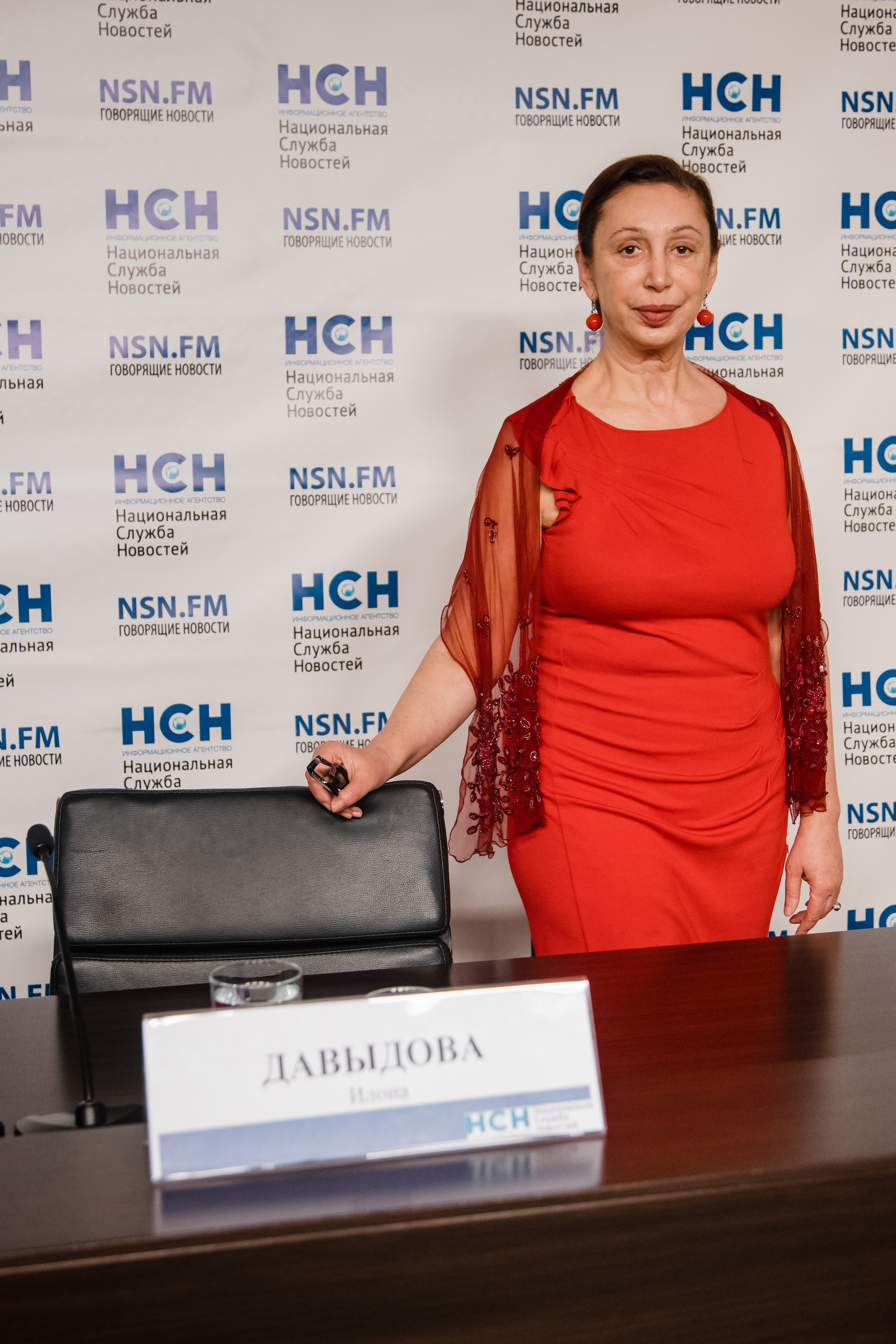 Пресс-конференция в НСН (Илона Давыдова). Фотограф Ольга Махалова — Санкт-Петербург, Москва, Нижний Новгород