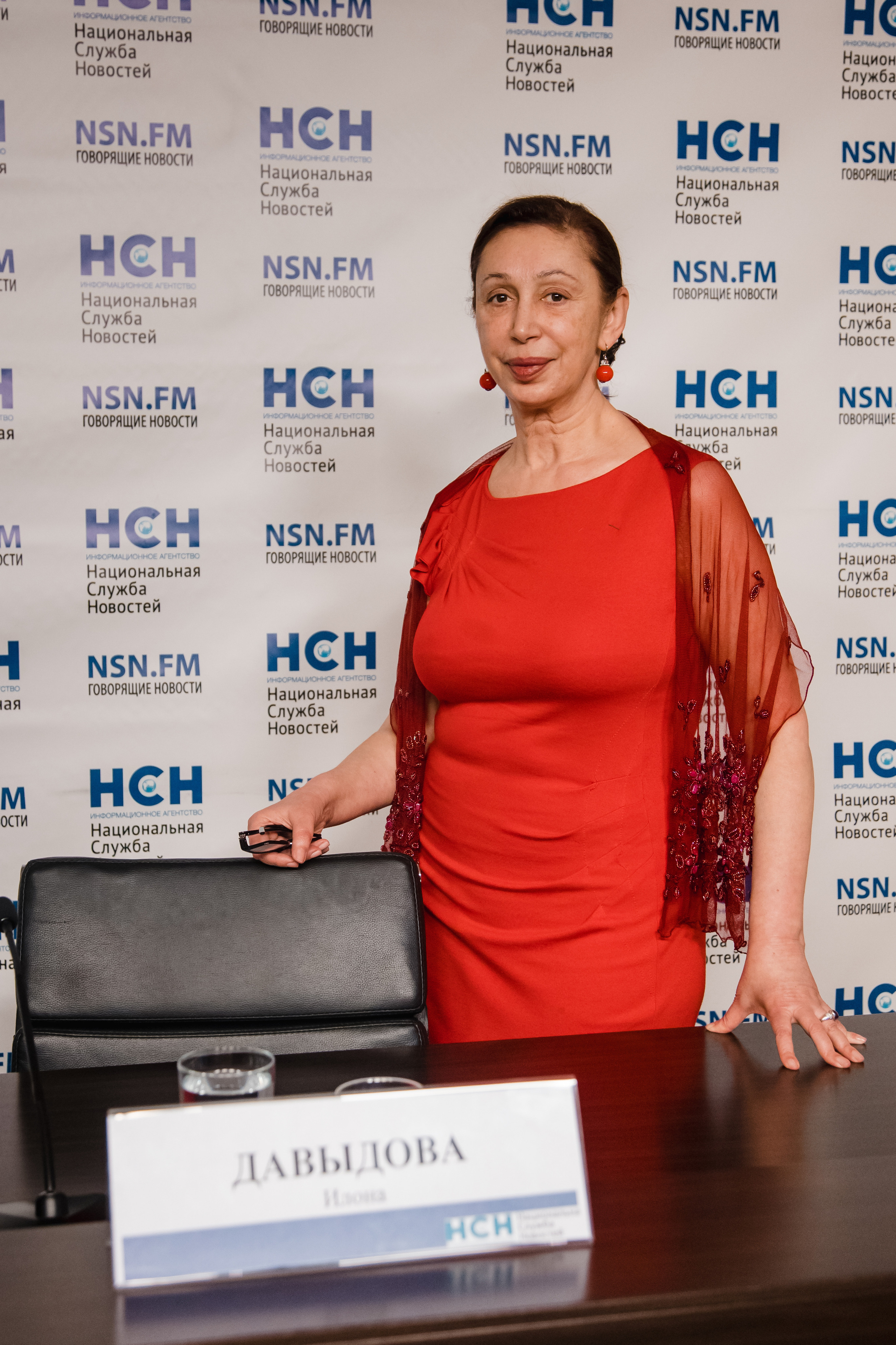 Пресс-конференция в НСН (Илона Давыдова). Фотограф Ольга Махалова — Санкт-Петербург, Москва, Нижний Новгород