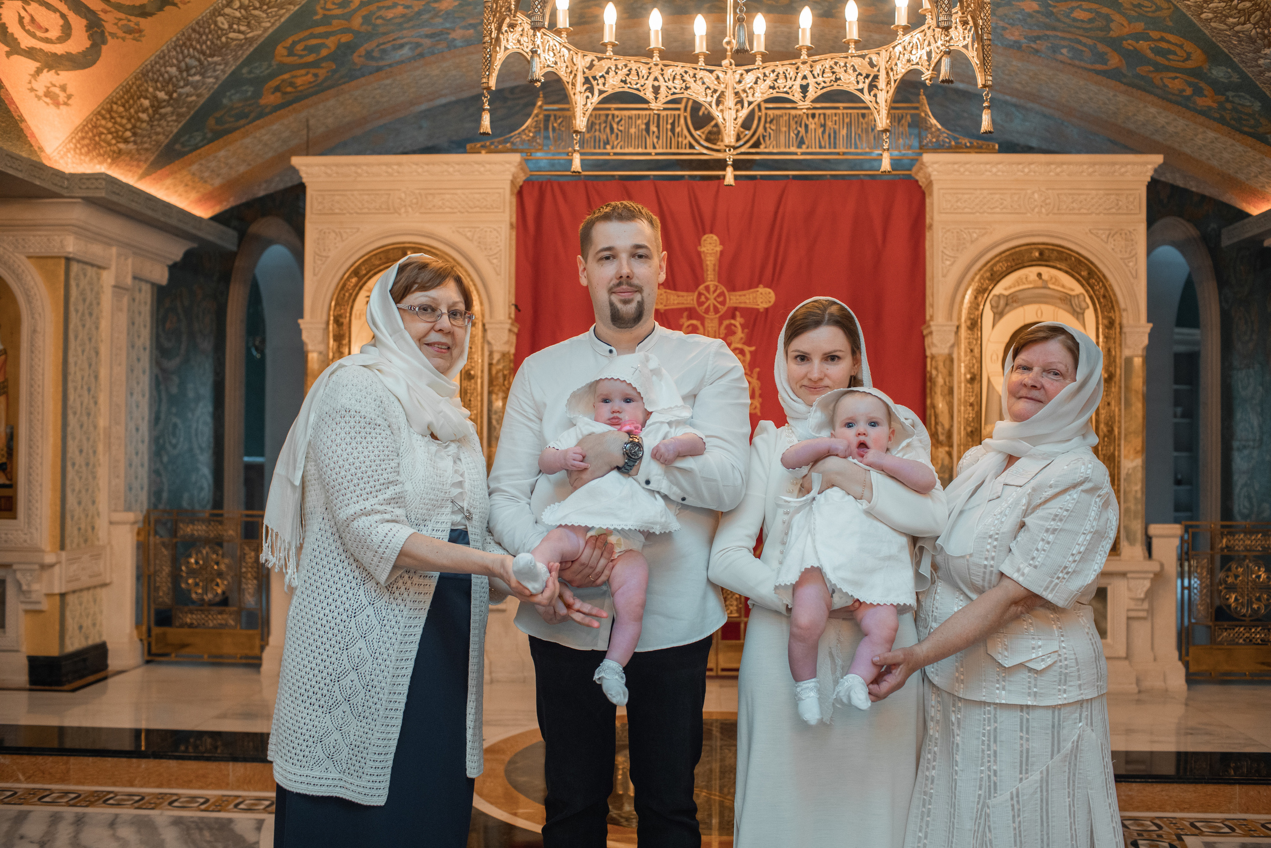 Крещение Дианы и Анжелики. Фотограф Крещение, Выписка москва