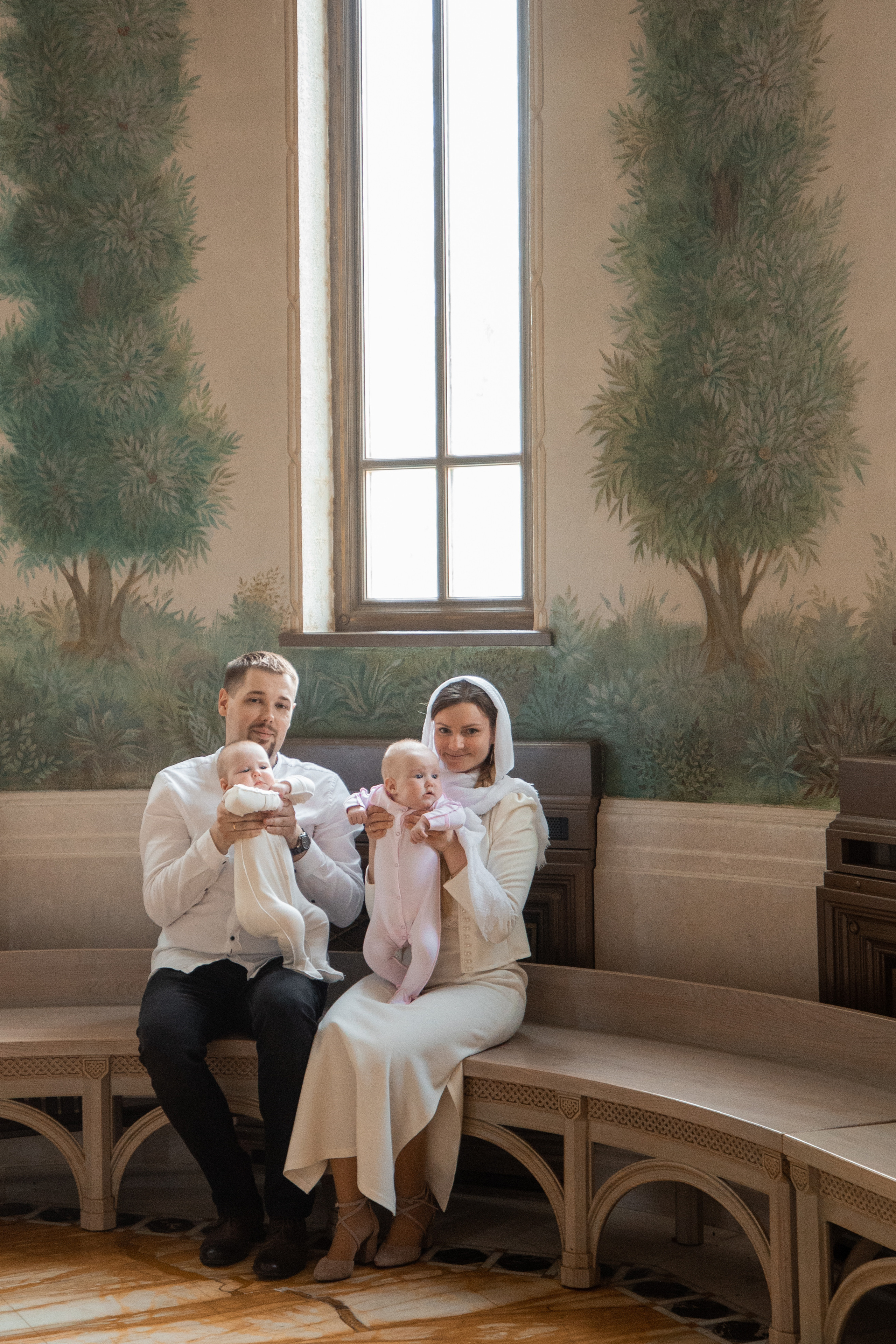 Крещение Дианы и Анжелики. Фотограф Крещение, Выписка москва