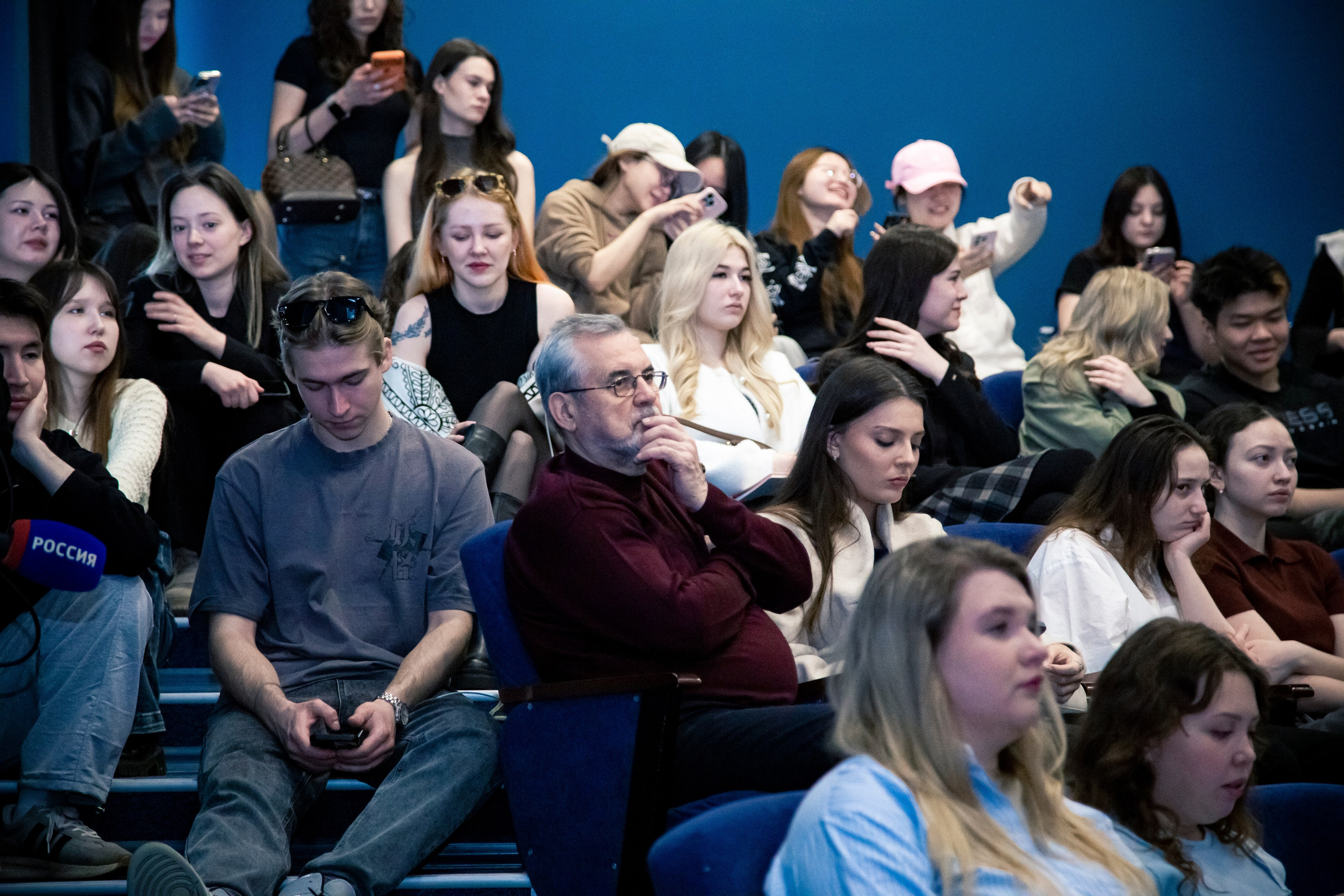 «Человек и цифровое пространство». Репортажный и портретный фотограф Казань / Горячих Полина
