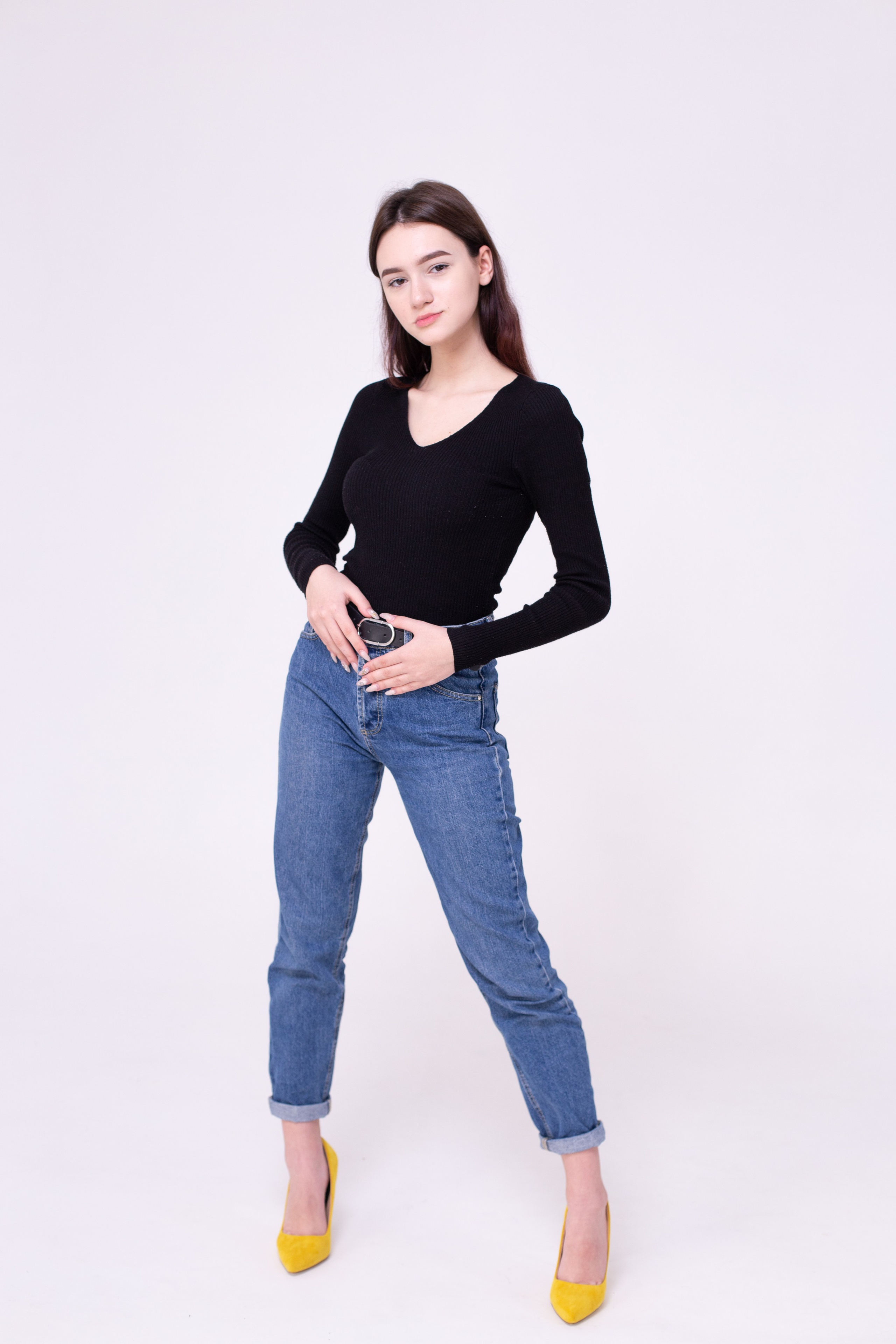 Профессиональная съемка моделей в сочинской фотостудии для модельного агентства, полароиды, снепы, снэпы. Предметный и фудфотограф в Сочи Дарина Погодаева