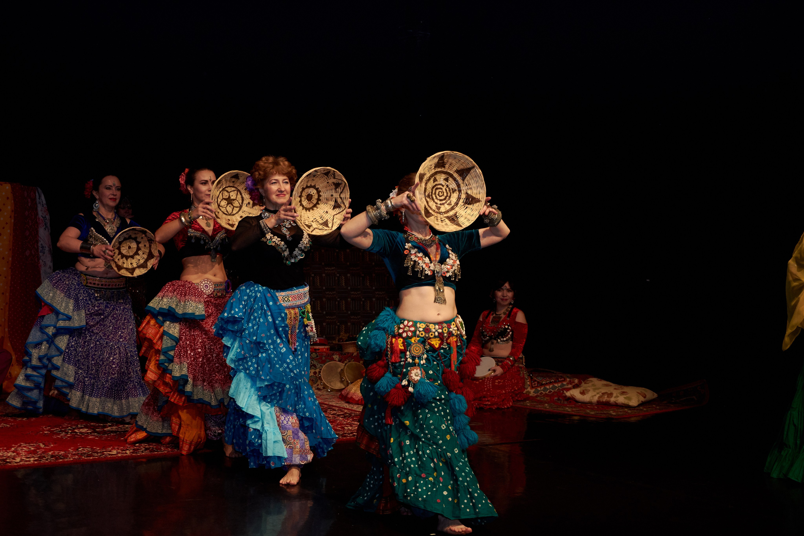 Город танцующего народа. Ольга Чёкотова (Фотограф Кострома)