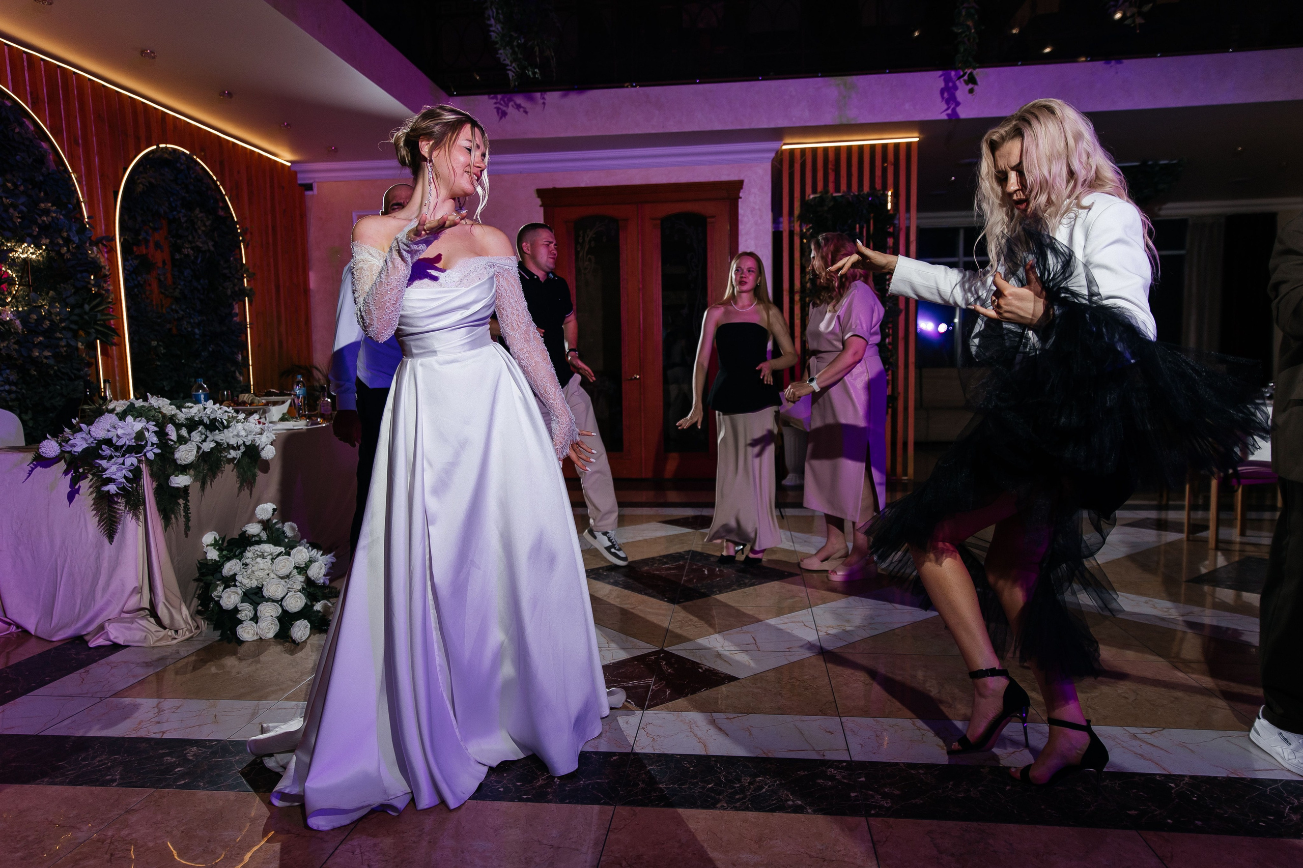 Анонс свадьба Антон и Алёна. Свадебный и семейный фотограф в Севастополе и Крыму Анастасия Сураева