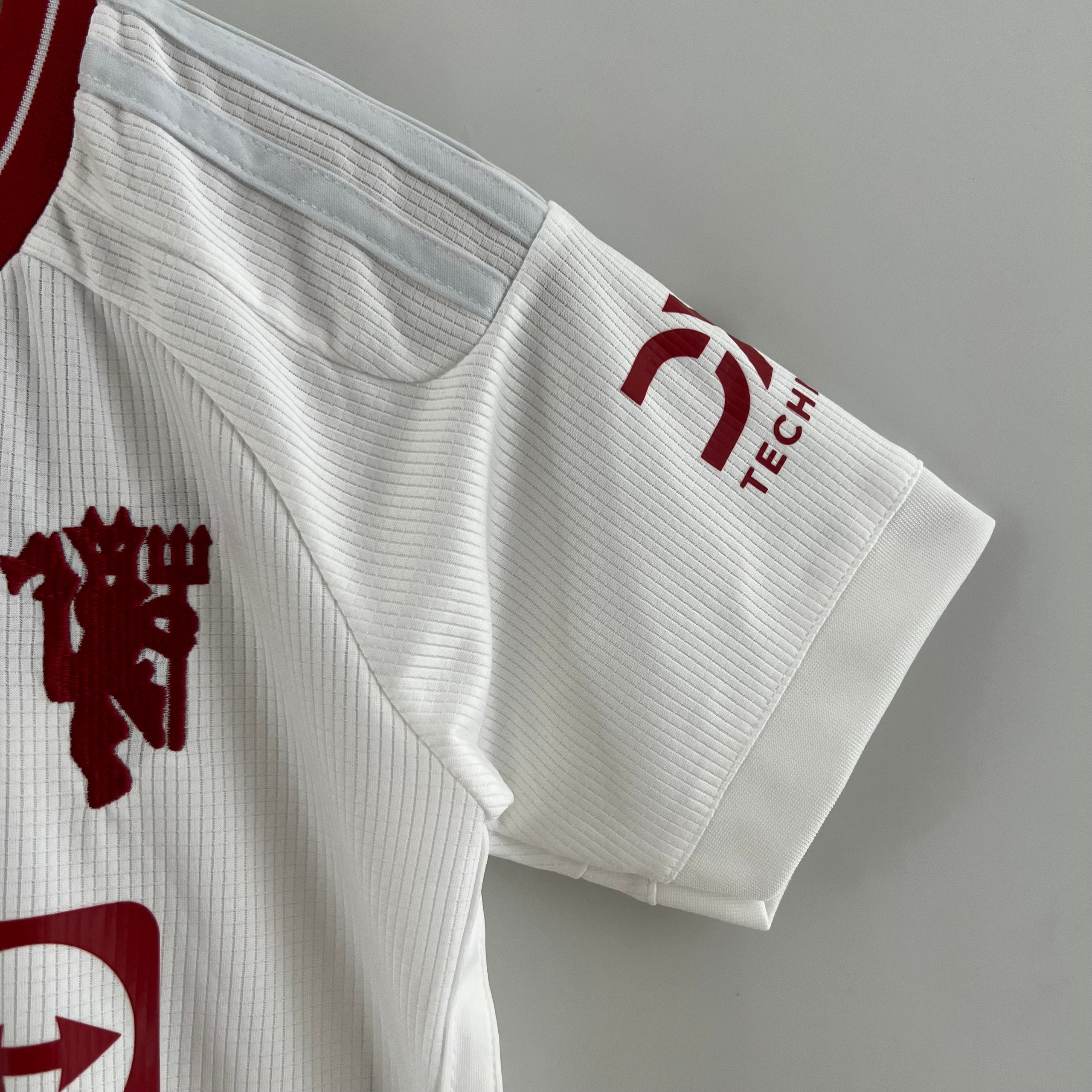 Выездная футбольная форма для детей Manchester United 2023 купить. Футбольный магазин — ssw_magazin