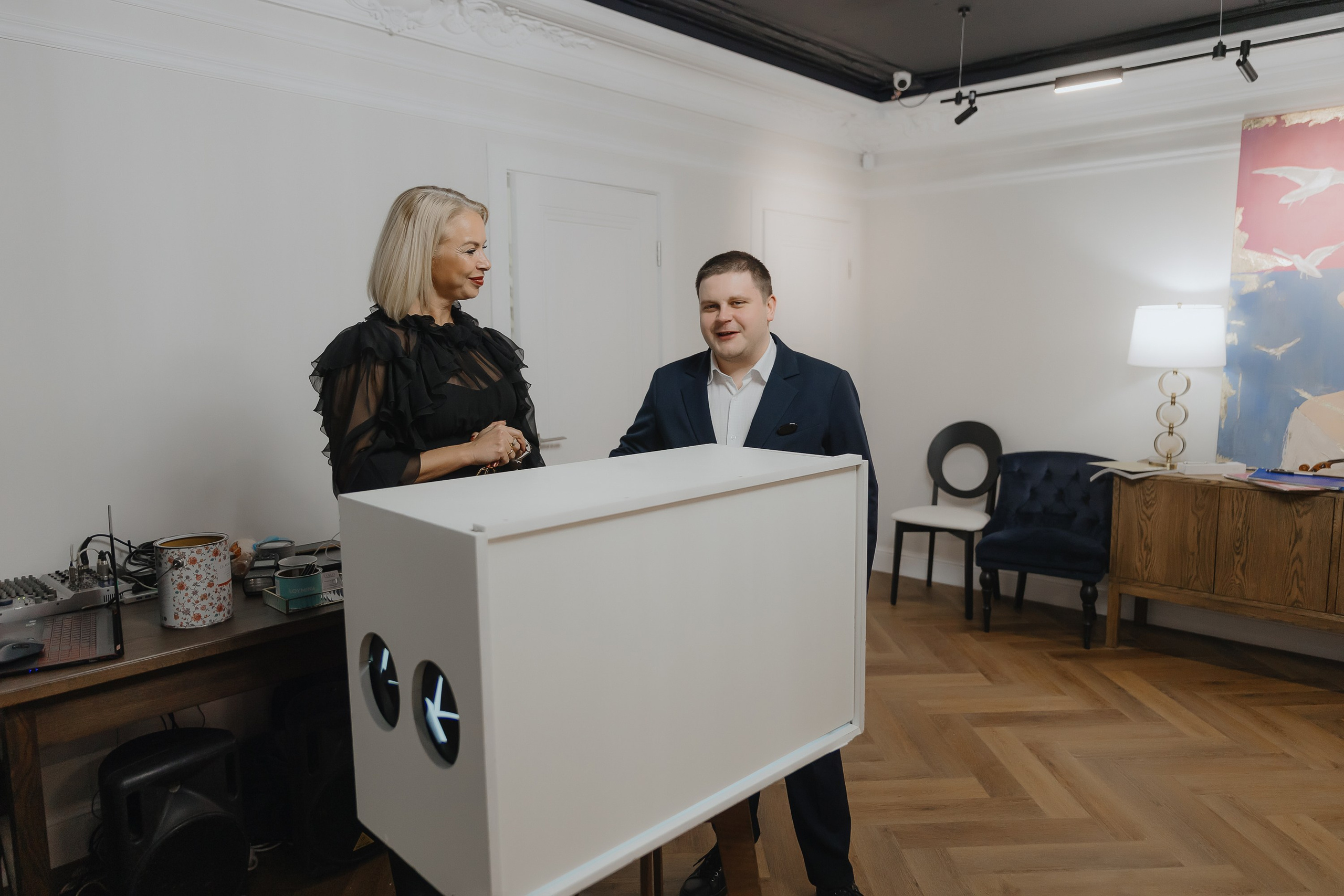 Открытие нового пространства интерьерного салона L. DECO в феврале 2025. L. Deco интерьерный салон. Краски/обои/лепной декор