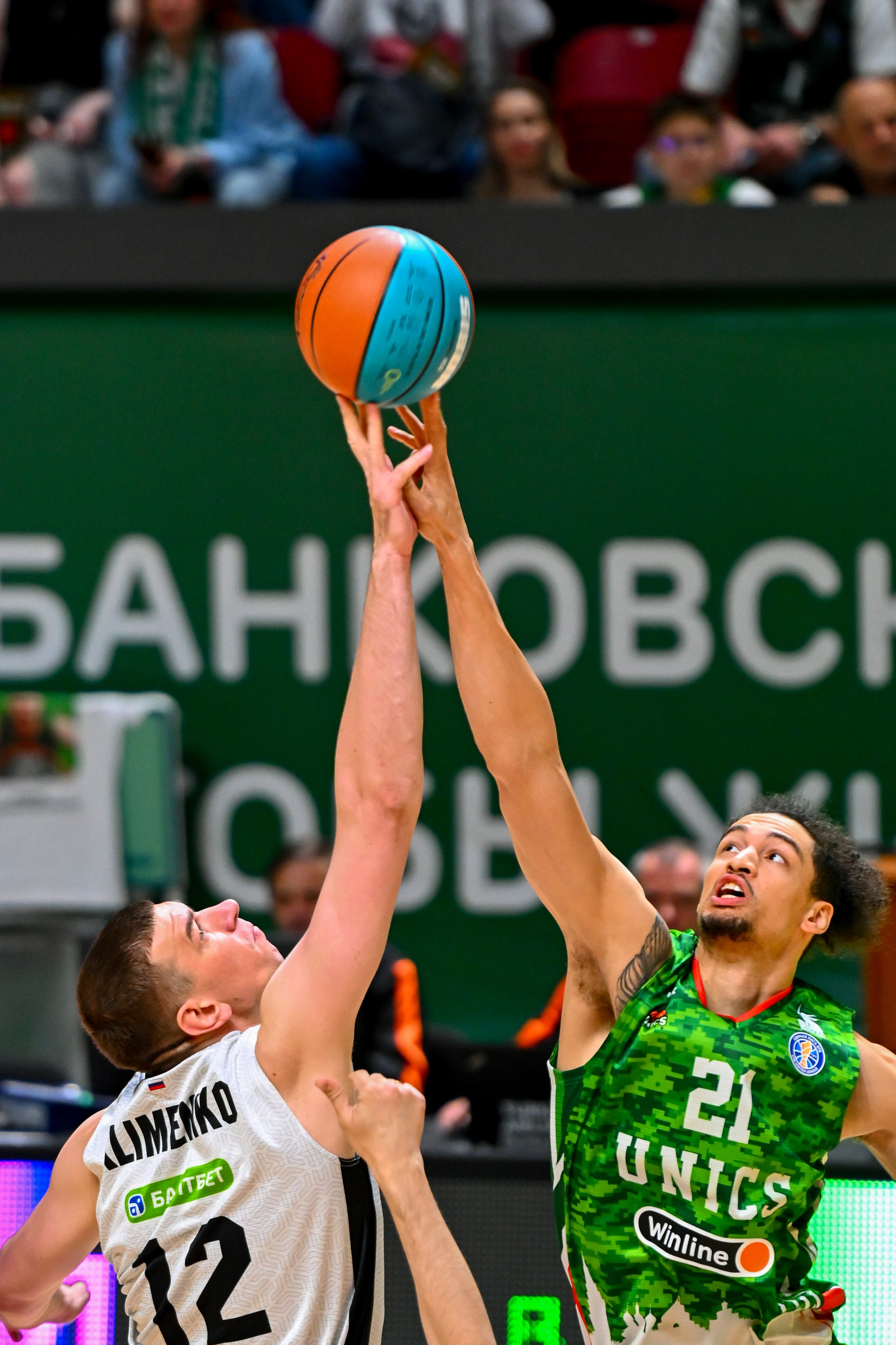 Баскетбольный фотограф. Спортивный и репортажный фотограф в Казани Вячеслав Сатонин