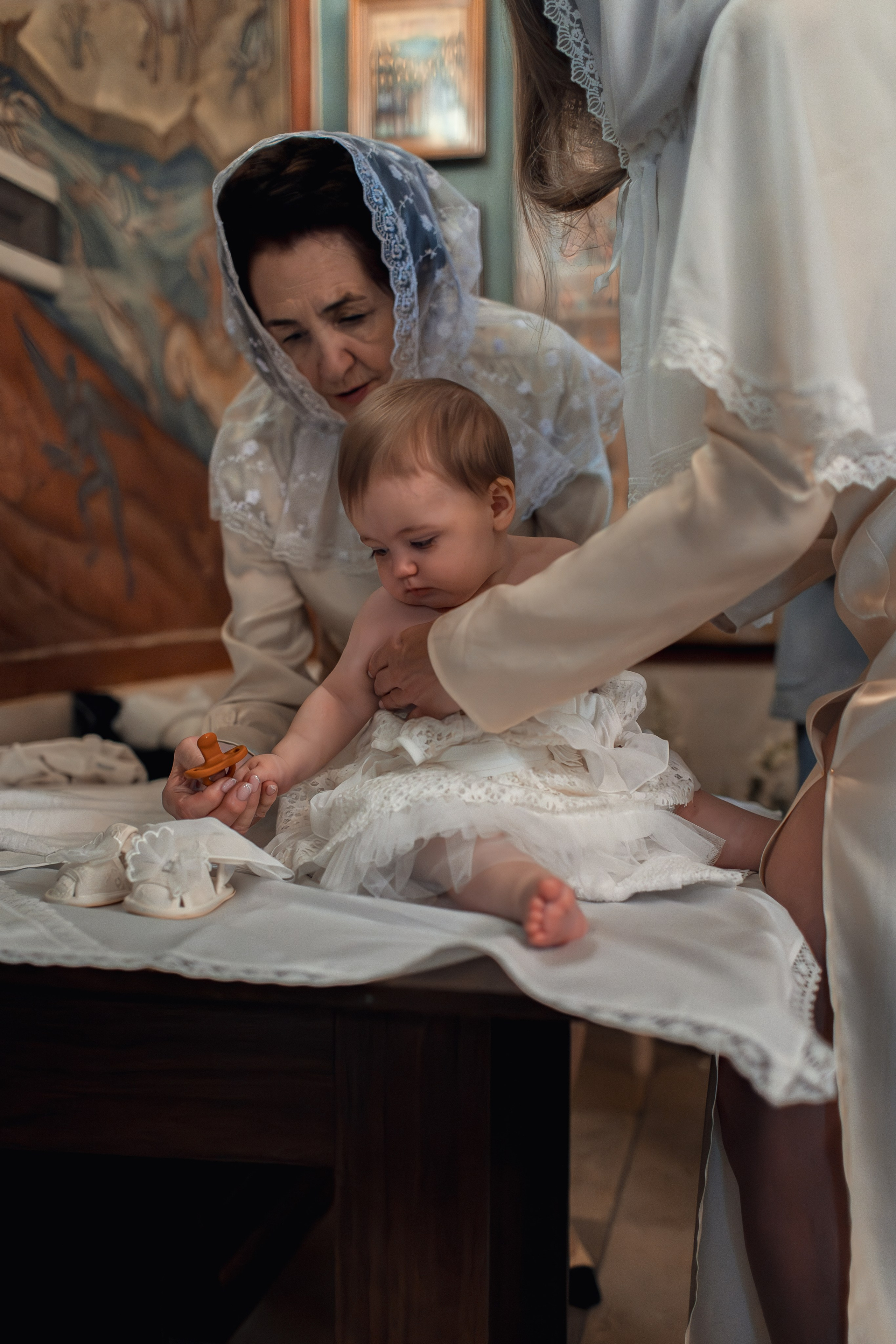 Крещение в Зачатьевском Монастыре. Профессиональный фотограф в Москве и Мо Мария Шантарёва