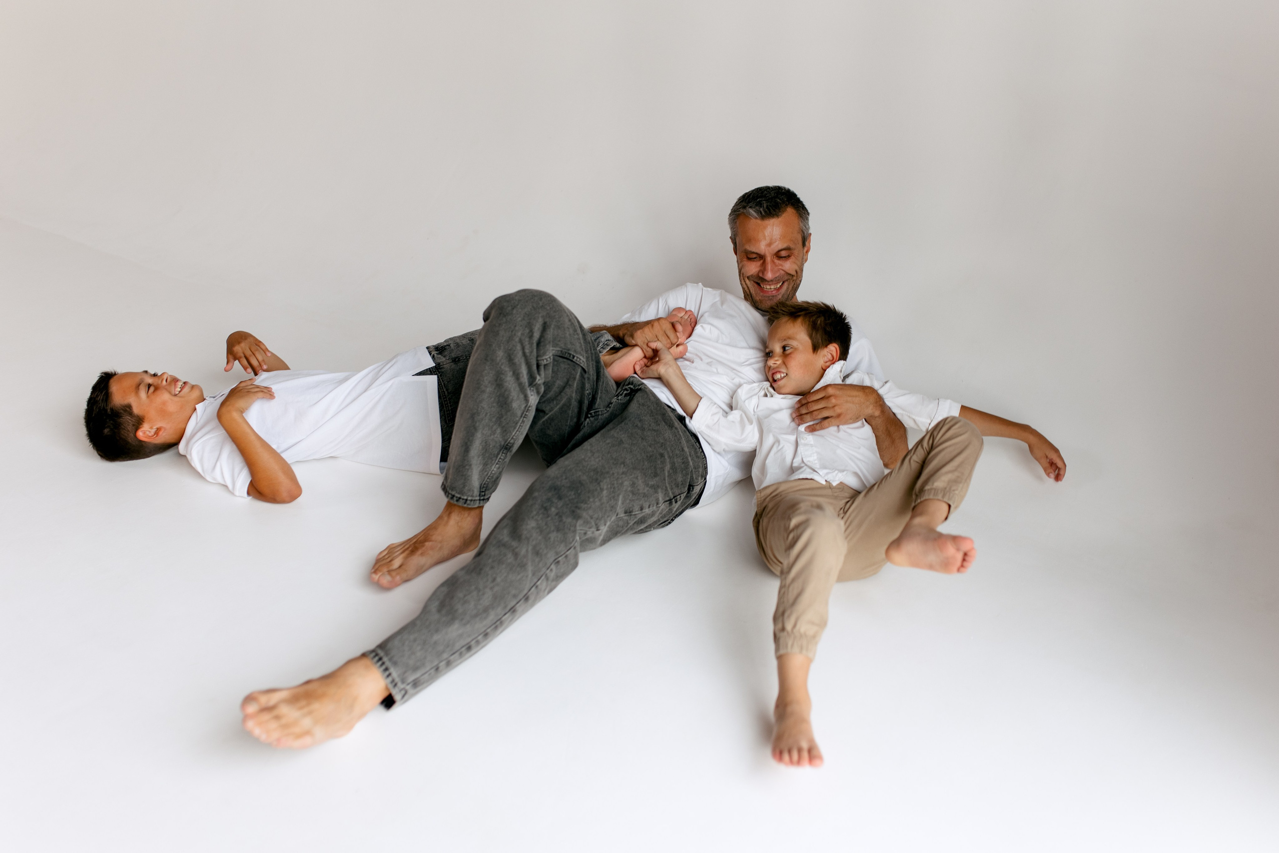 На белом фоне. Свадебный и семейный фотограф в Туле и области Маша Костина