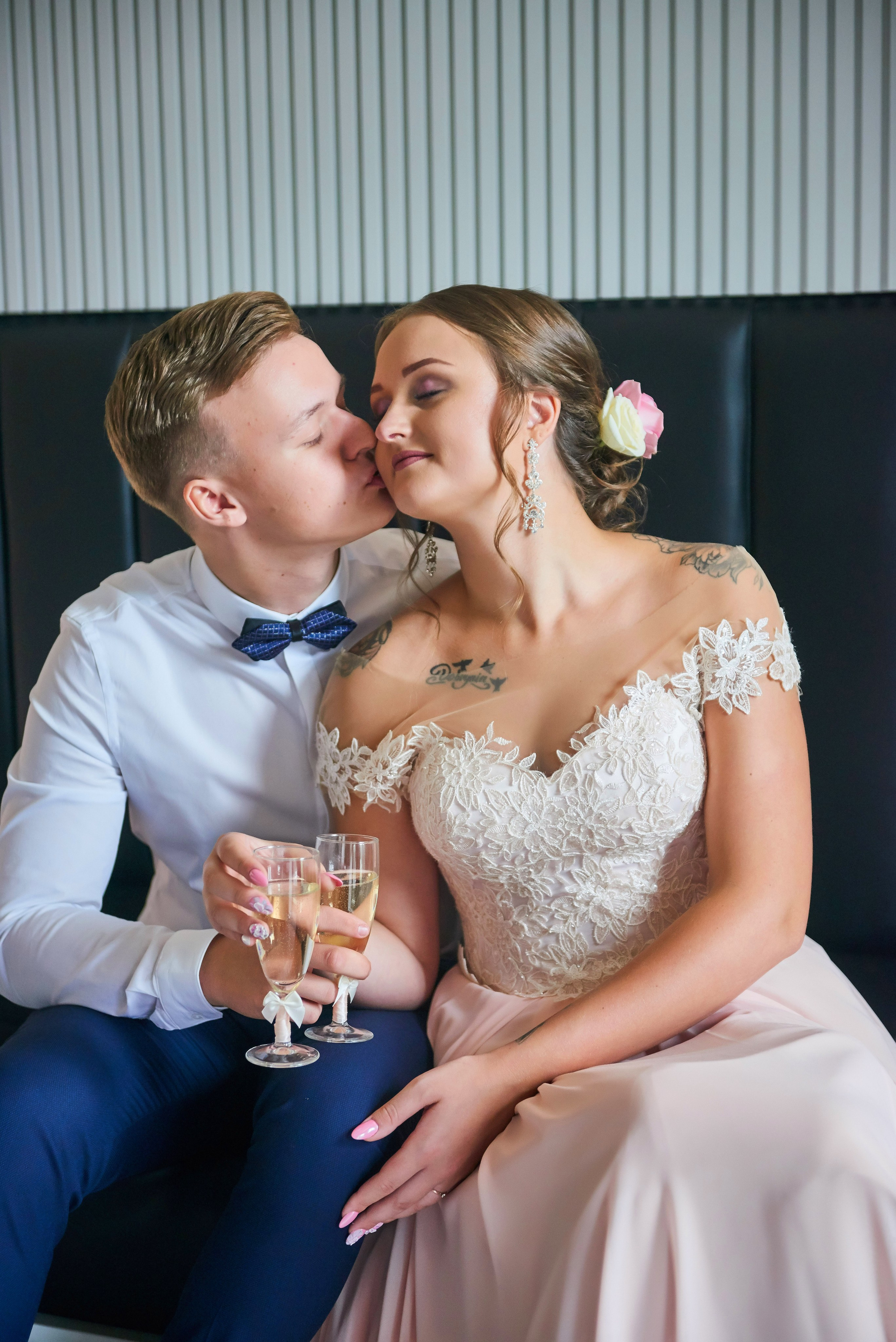 Ульяна и Дмитрий (свадебная прогулка в Сестрорецке под дождем, , фотосессия в верхнем парке Петергофа). Портретный, семейный и свадебный фотограф в Санкт-Петербурге и в Пушкине Ширяев Денис