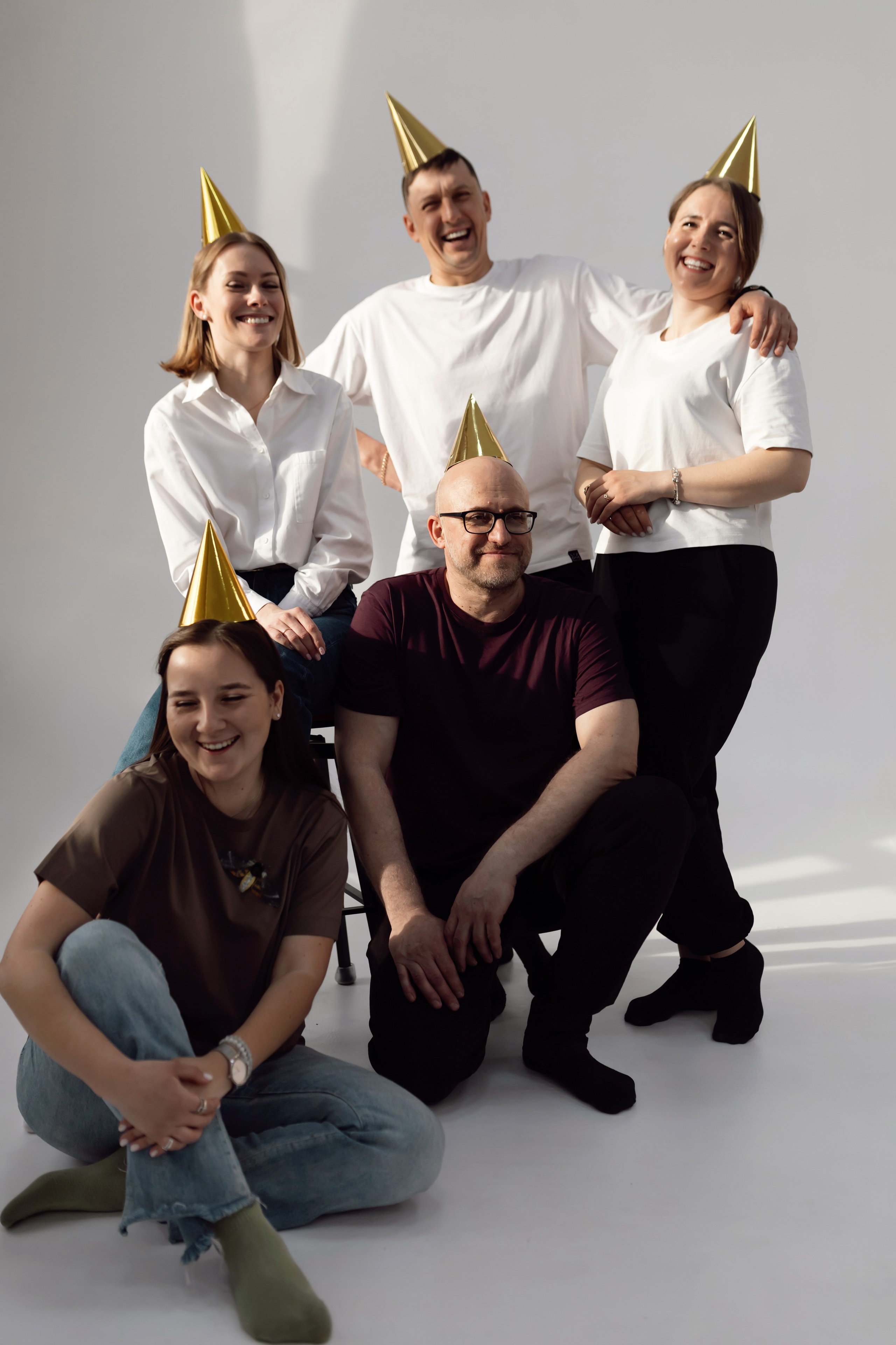 Групповая фотосессия благотворительного проекта в 23 Studio. Интерьерный, предметный и контент фотограф в Иркутске Наталья Карпова