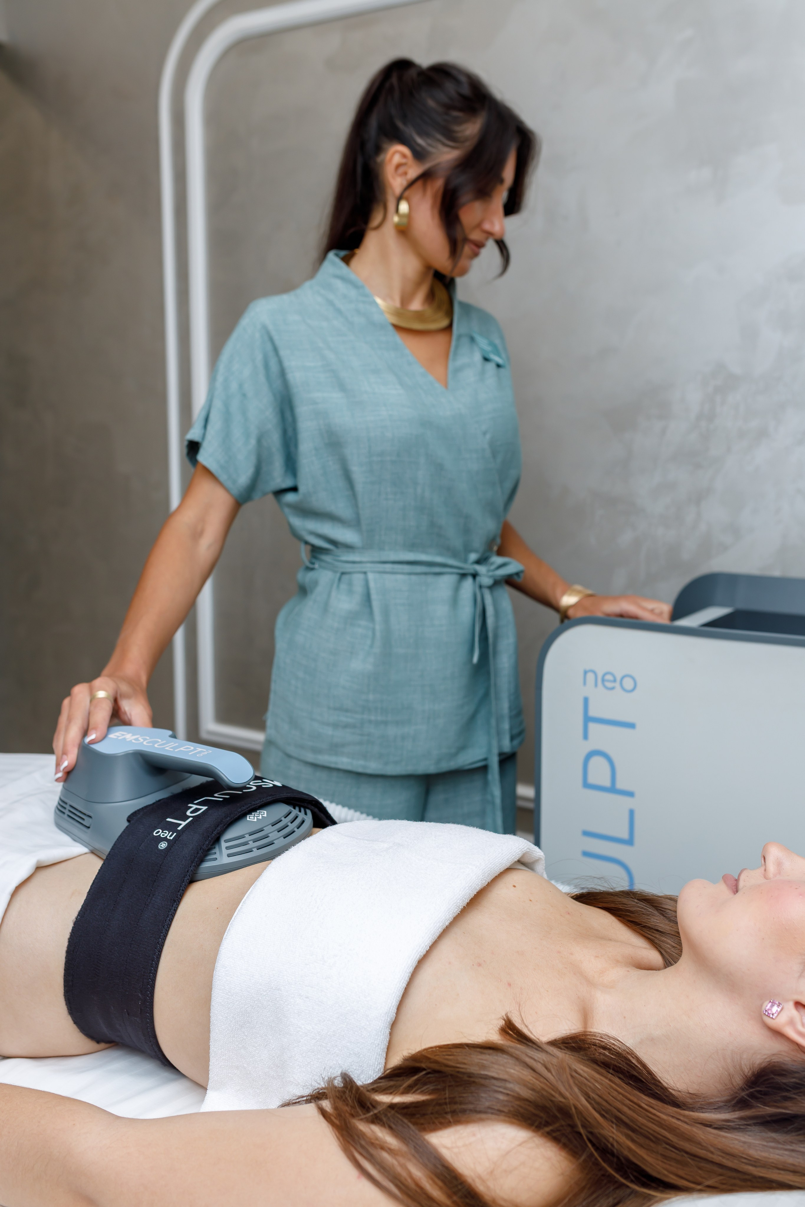 Бизнес контент клиники современной медицины Dr. White. Интерьерный, предметный и контент фотограф в Иркутске Наталья Карпова