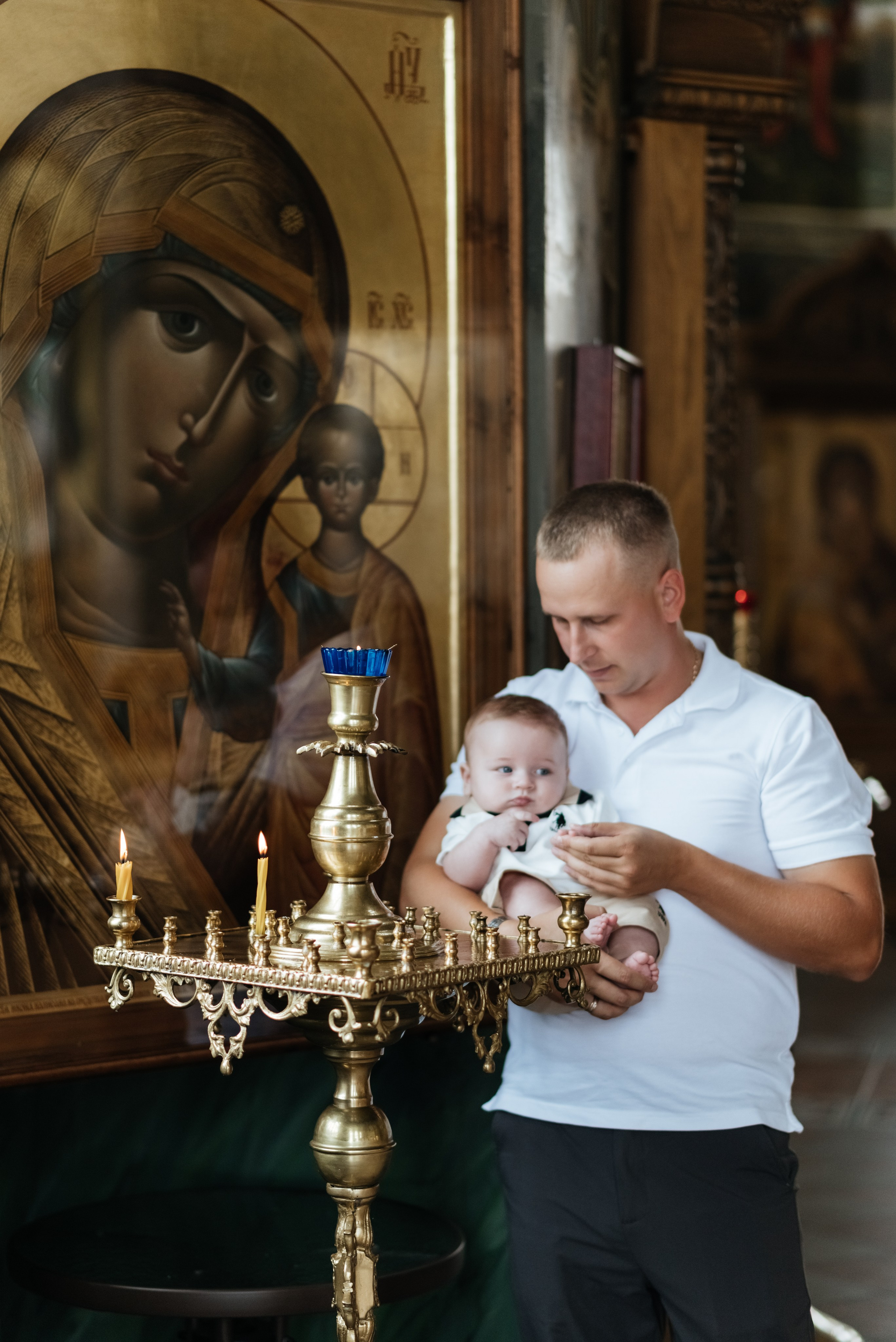 Таинство крещения Артёма. Фотограф Елена Кучук