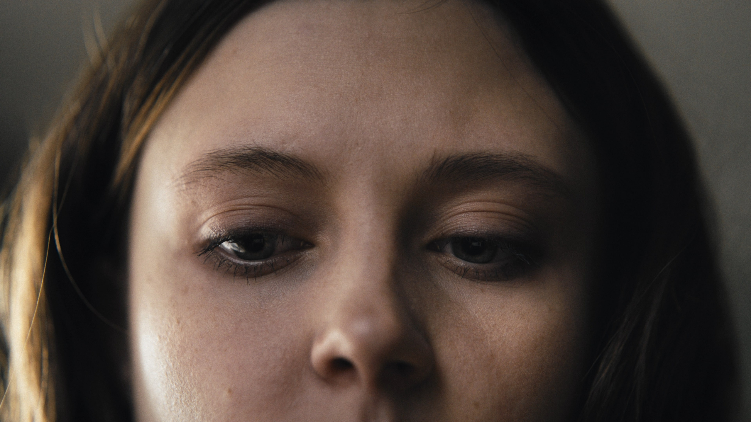 «ТАМ, ГДЕ НИКТО НЕ ЖИВЕТ» — short film. DANILA KOMKIN — Colorist