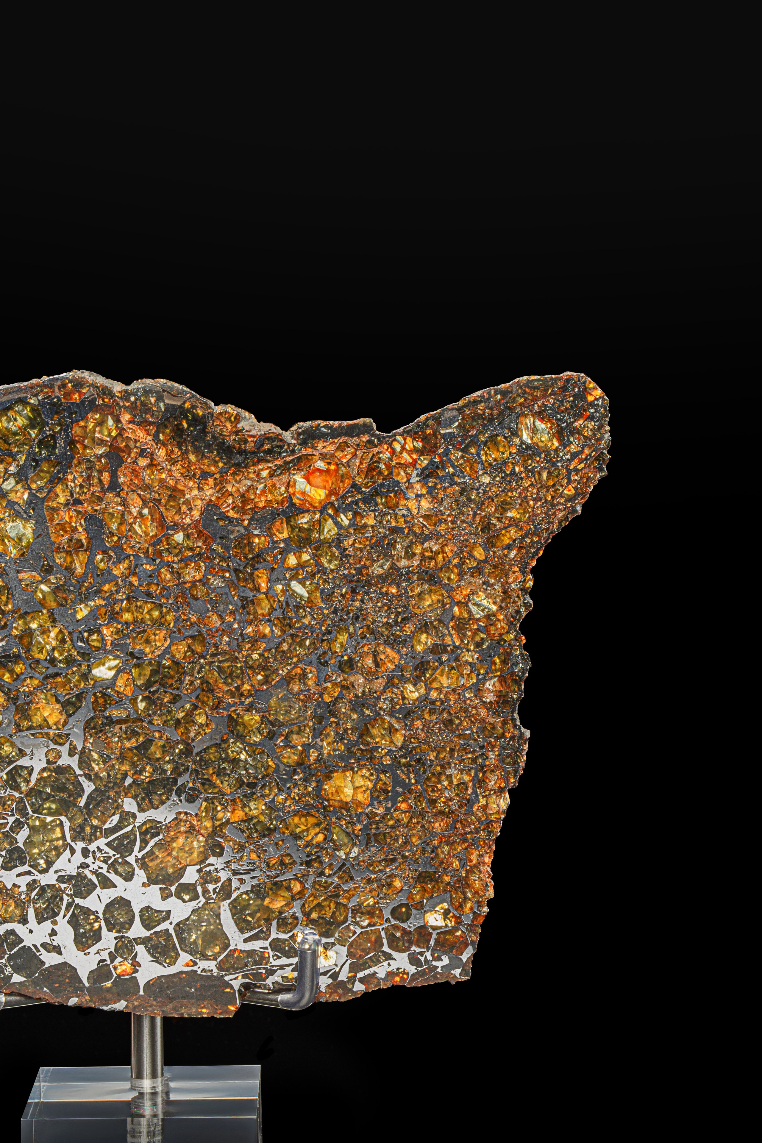 Профессиональная обработка натуральных камней, минералов и ископаемых | Студия SVITHART