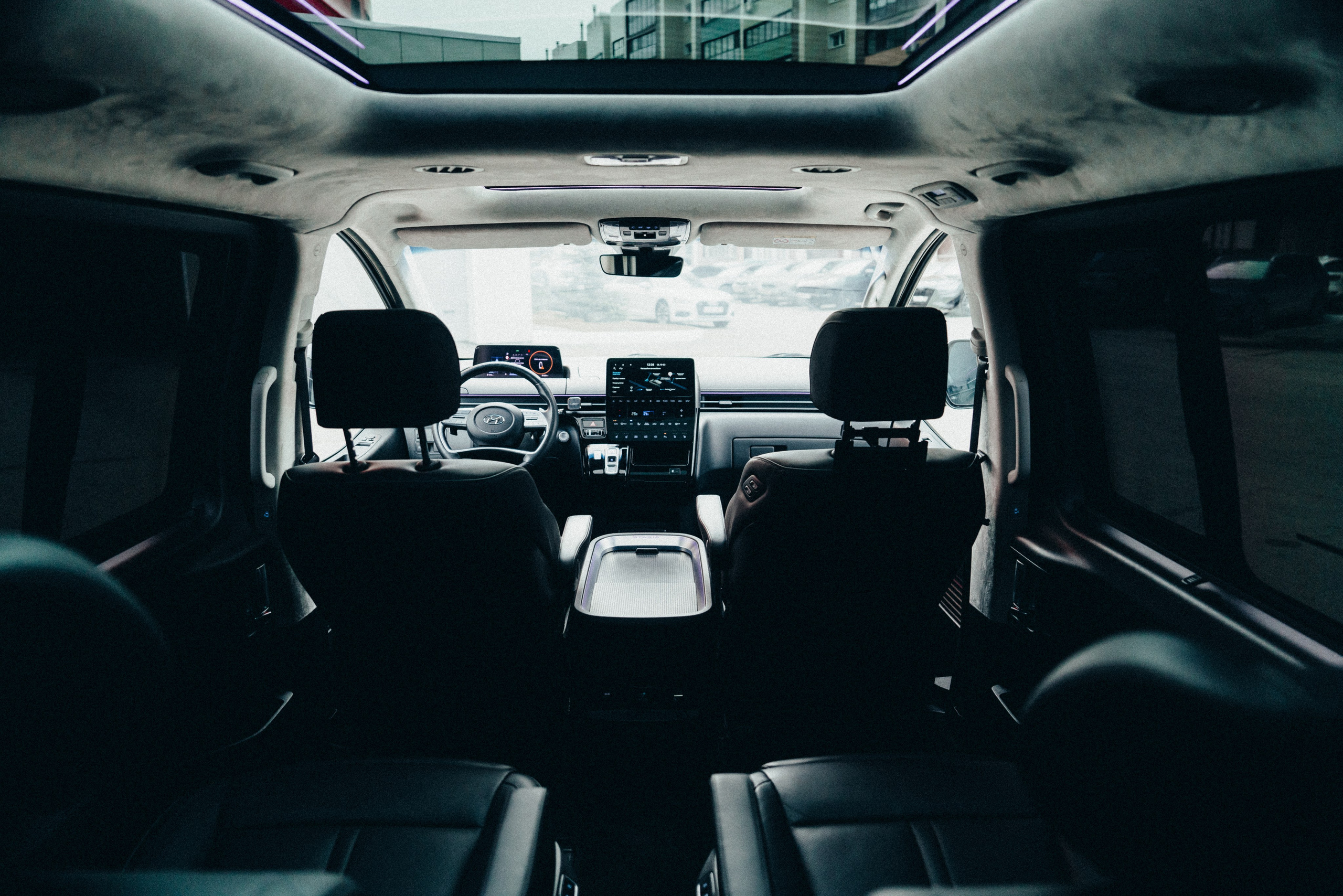 Hyundai Staria. Идеальные портреты для соцсетей — Фотограф Ленар