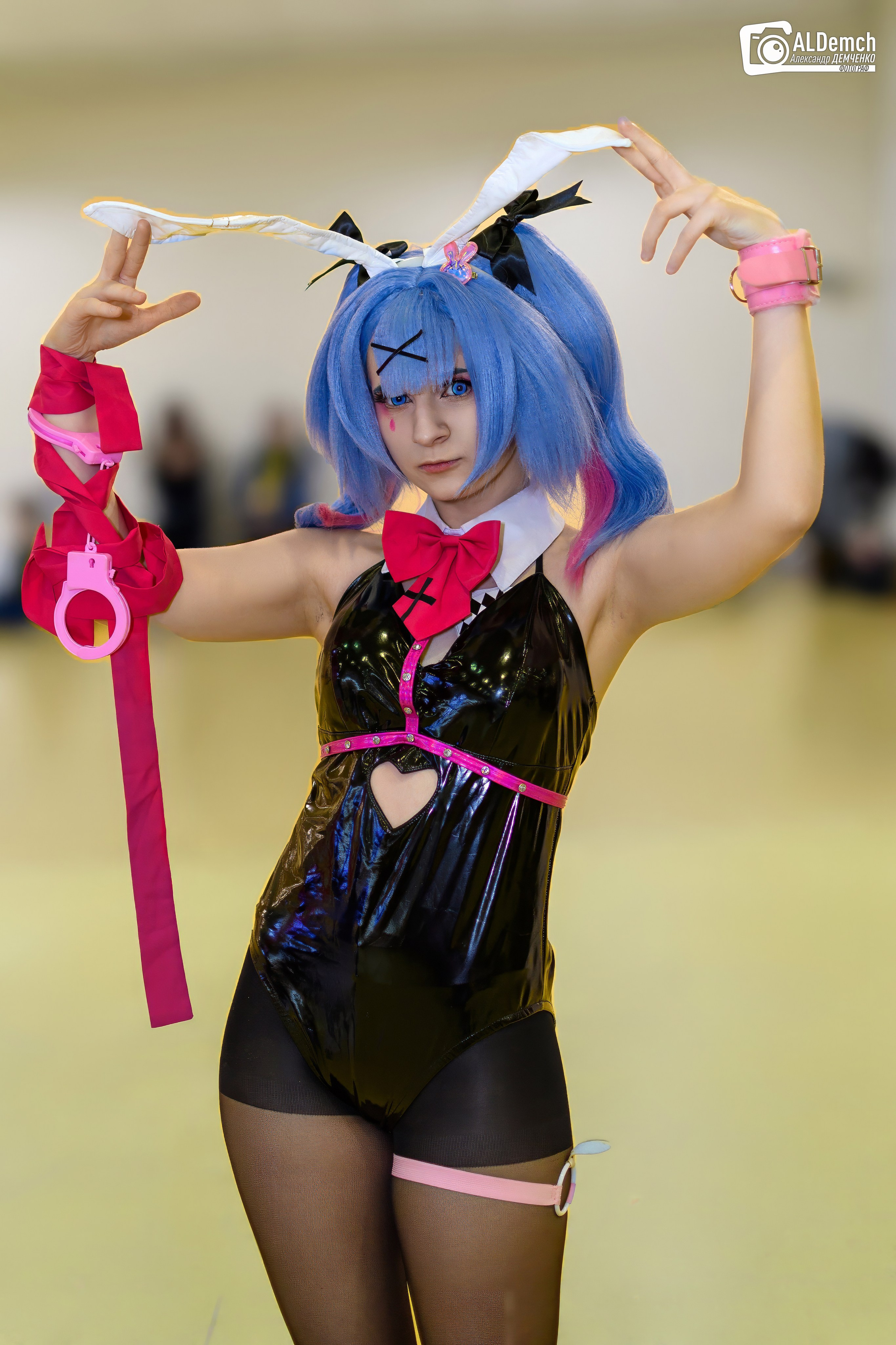 Аниме картинки персонажей и косплей фото в России Москве