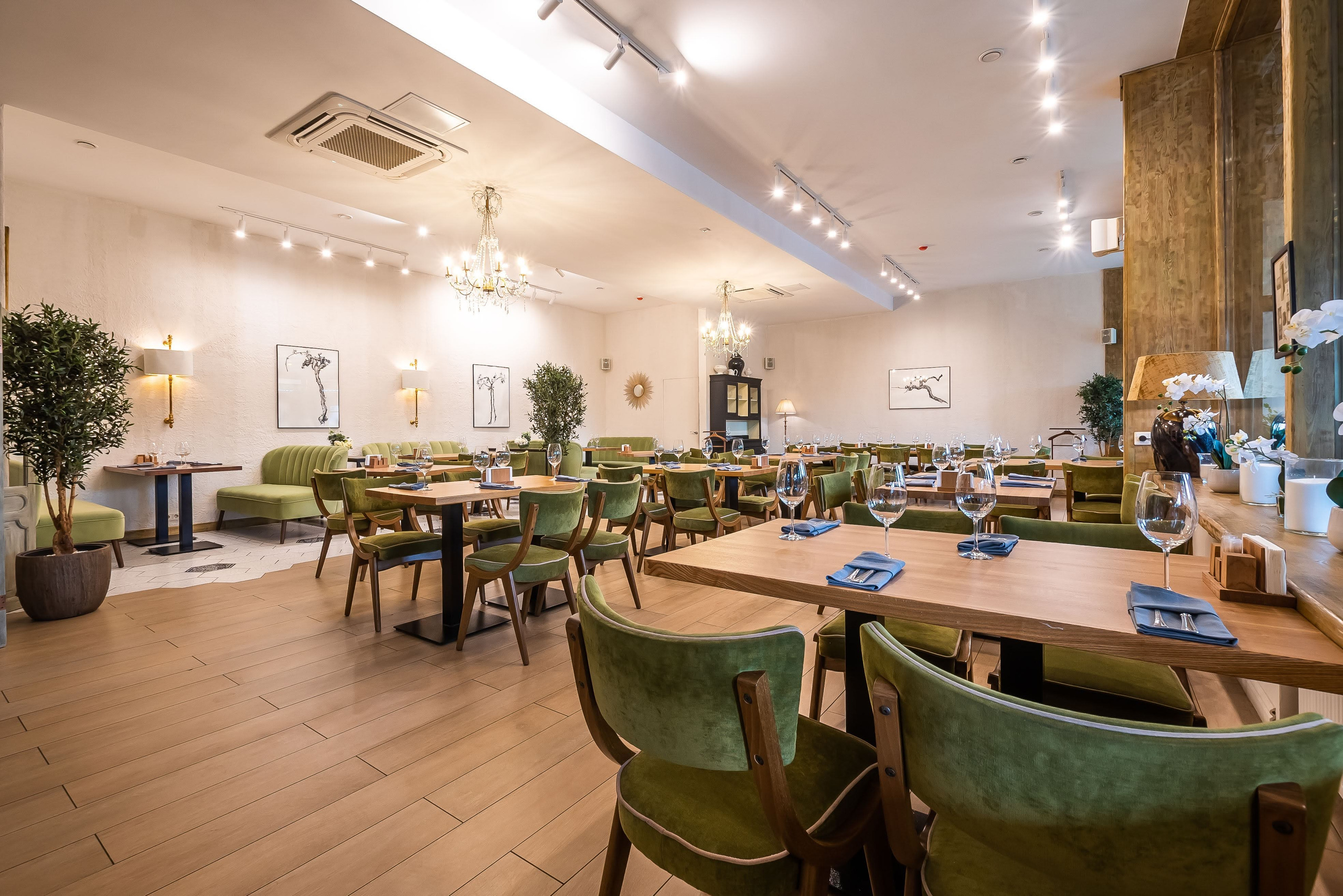 Интерьерный фотограф Озеров Денис, фотосъёмка для Zoon, Интерьерная фотосъёмка Ресторанов, Кафе, Баров, Лофт. г. Москва и Московская область. Интерьерный & Репортажный фотограф Озеров Денис, г. Москва