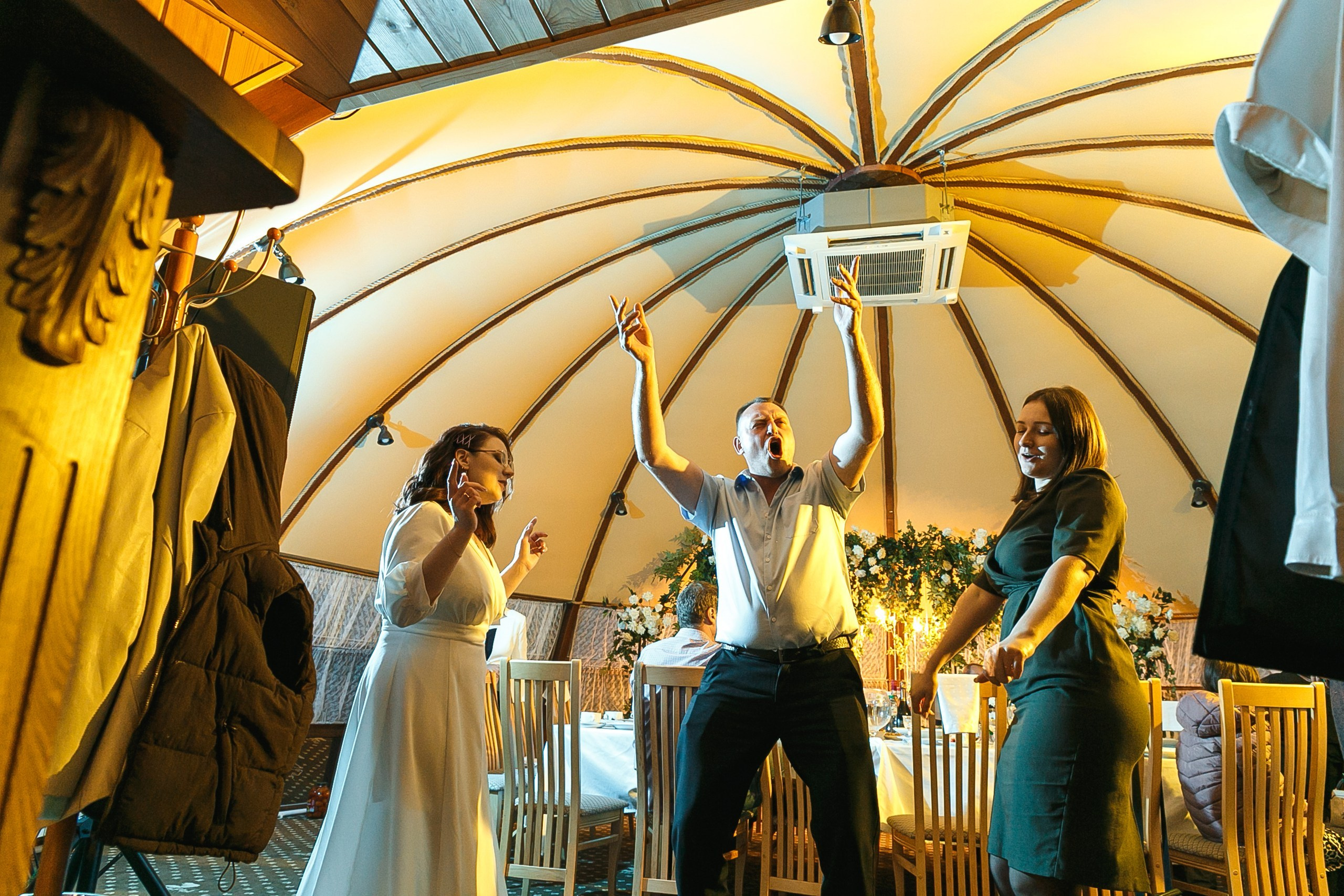 Яна и Алексей: свадебный день. Событийный фотограф Максим Бескоровайновнов