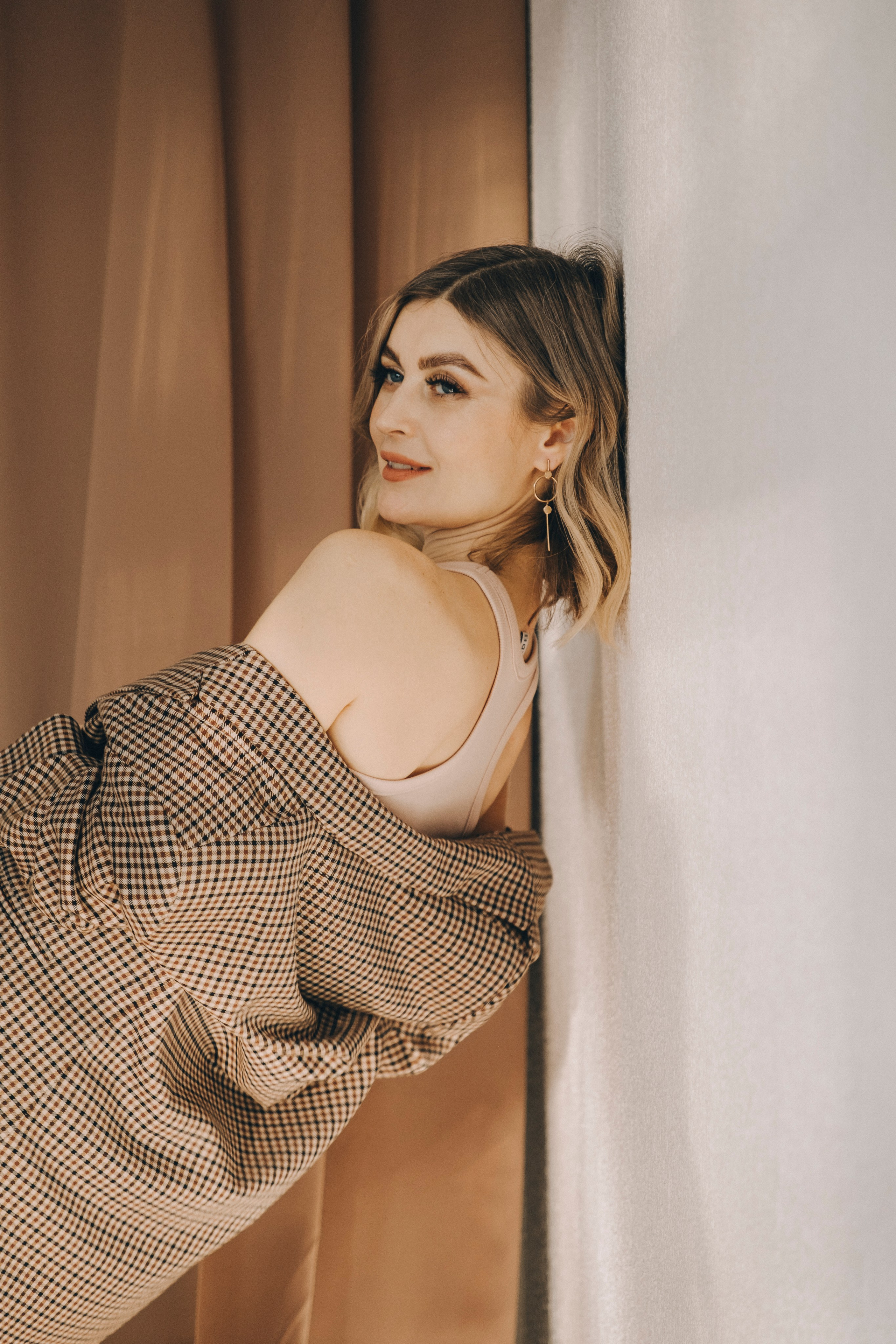 Падал свет. Фотограф в Иркутске Анна Мирошникова