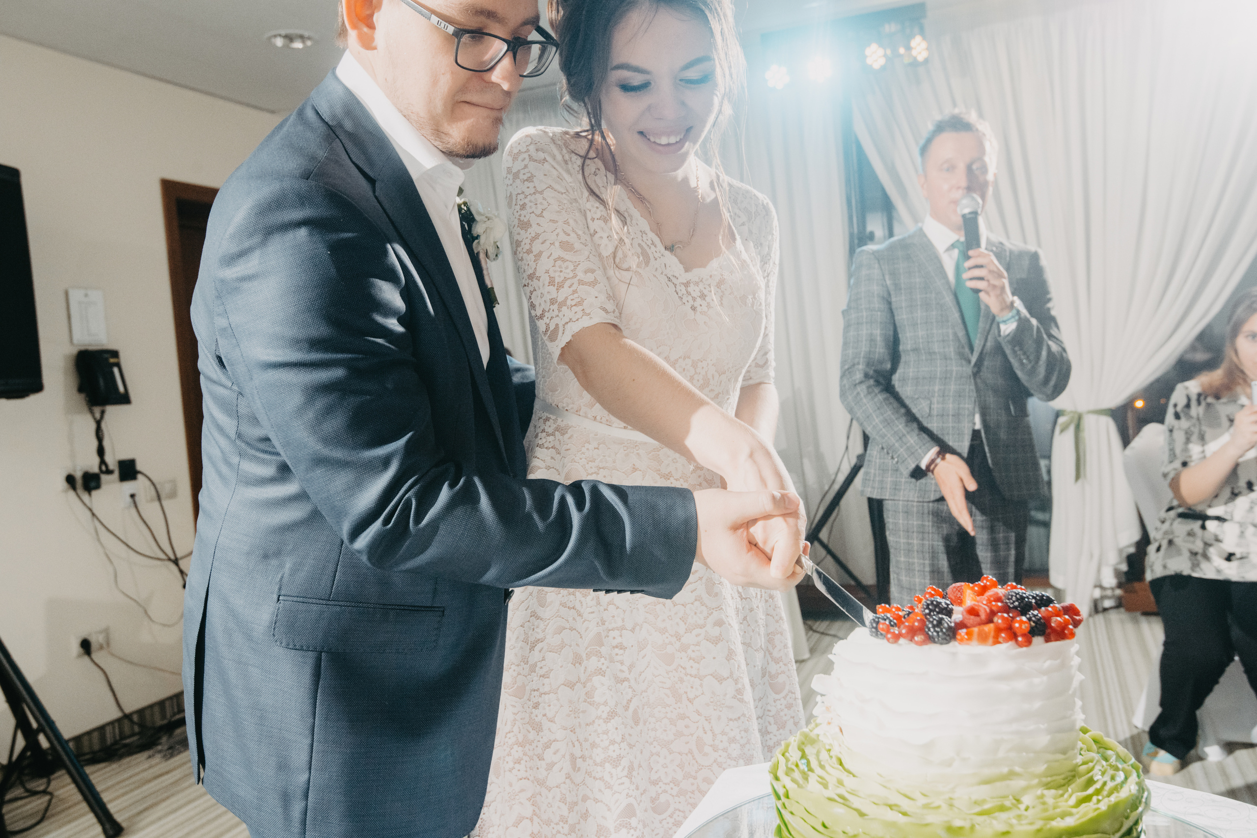 Лера и Паша. Ведущий на свадьбу в Москве Зубков Алексей