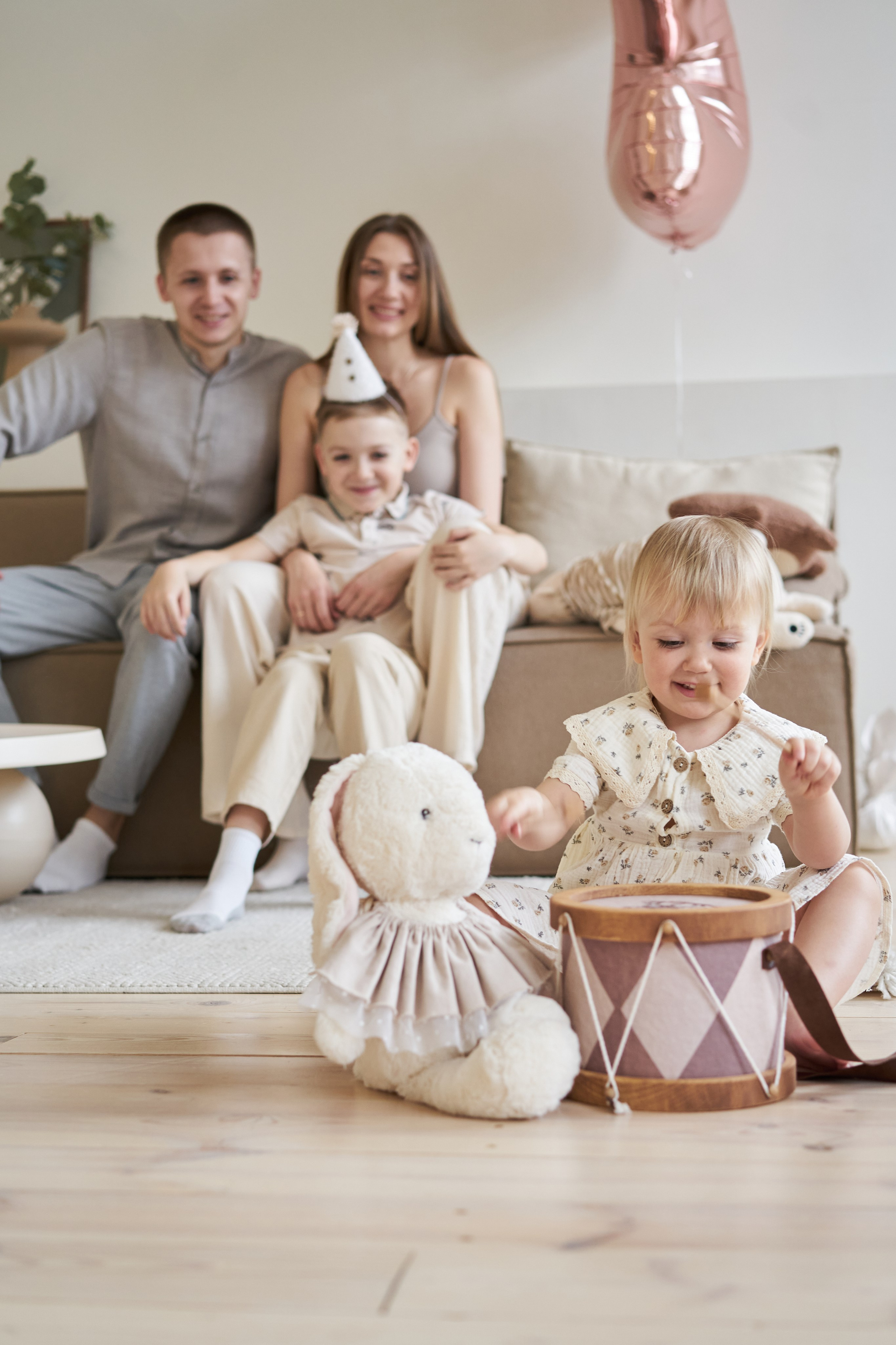 Семейная фотосессия в студии. Фотограф Екатеринбург Кокшарова Александра