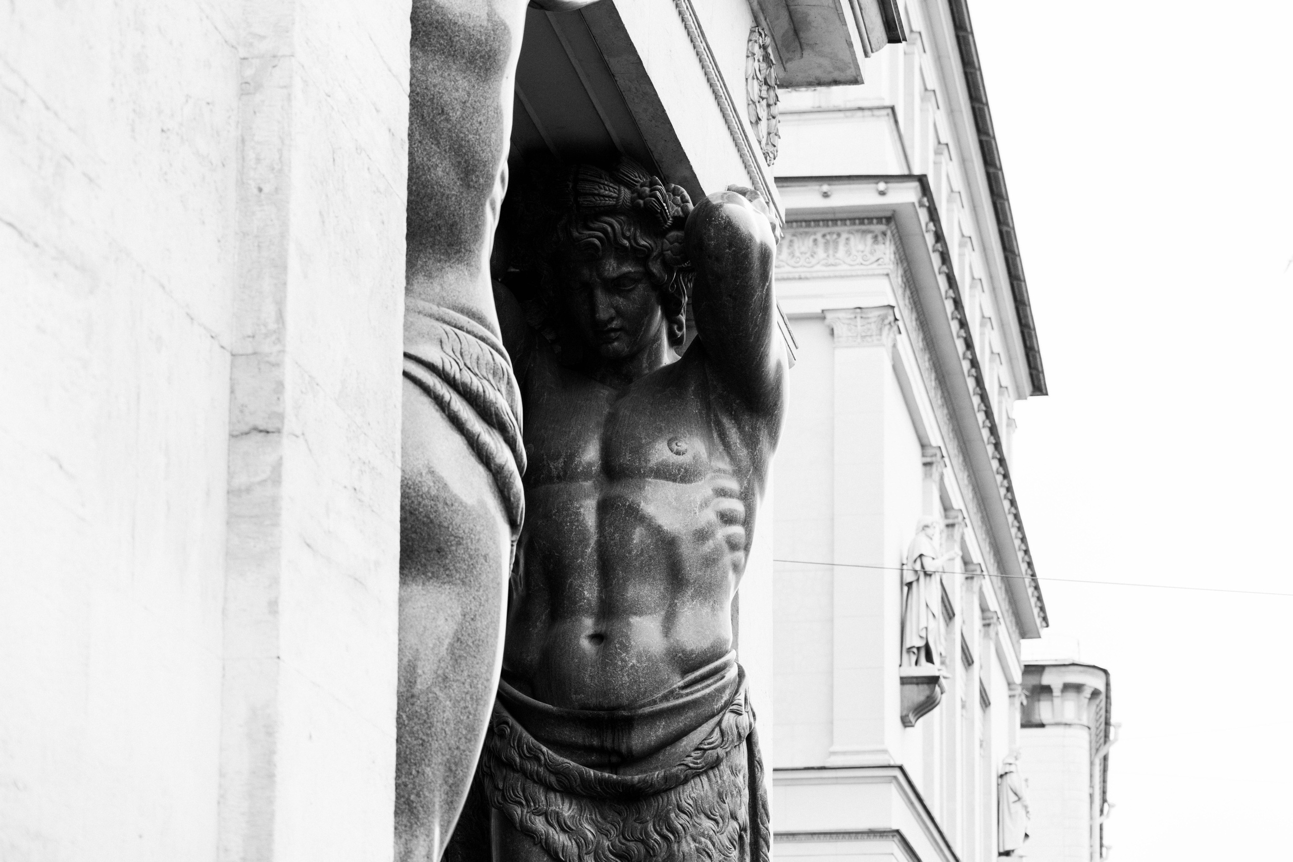 Атланты. Фотограф Балаев Михаил