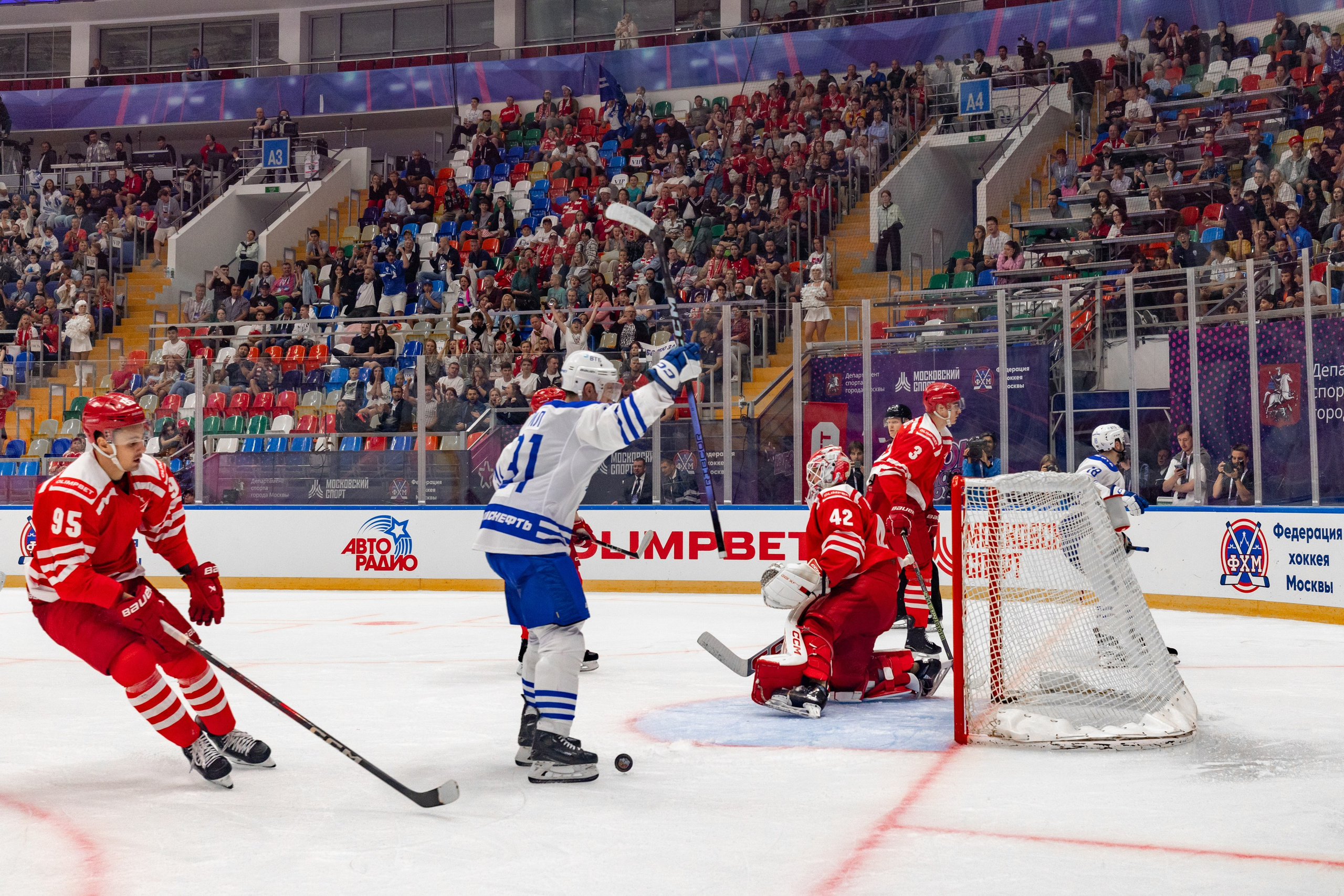 Кубок мэра Москвы по хоккею 2024. Виктория Зудина — фотограф в Москве