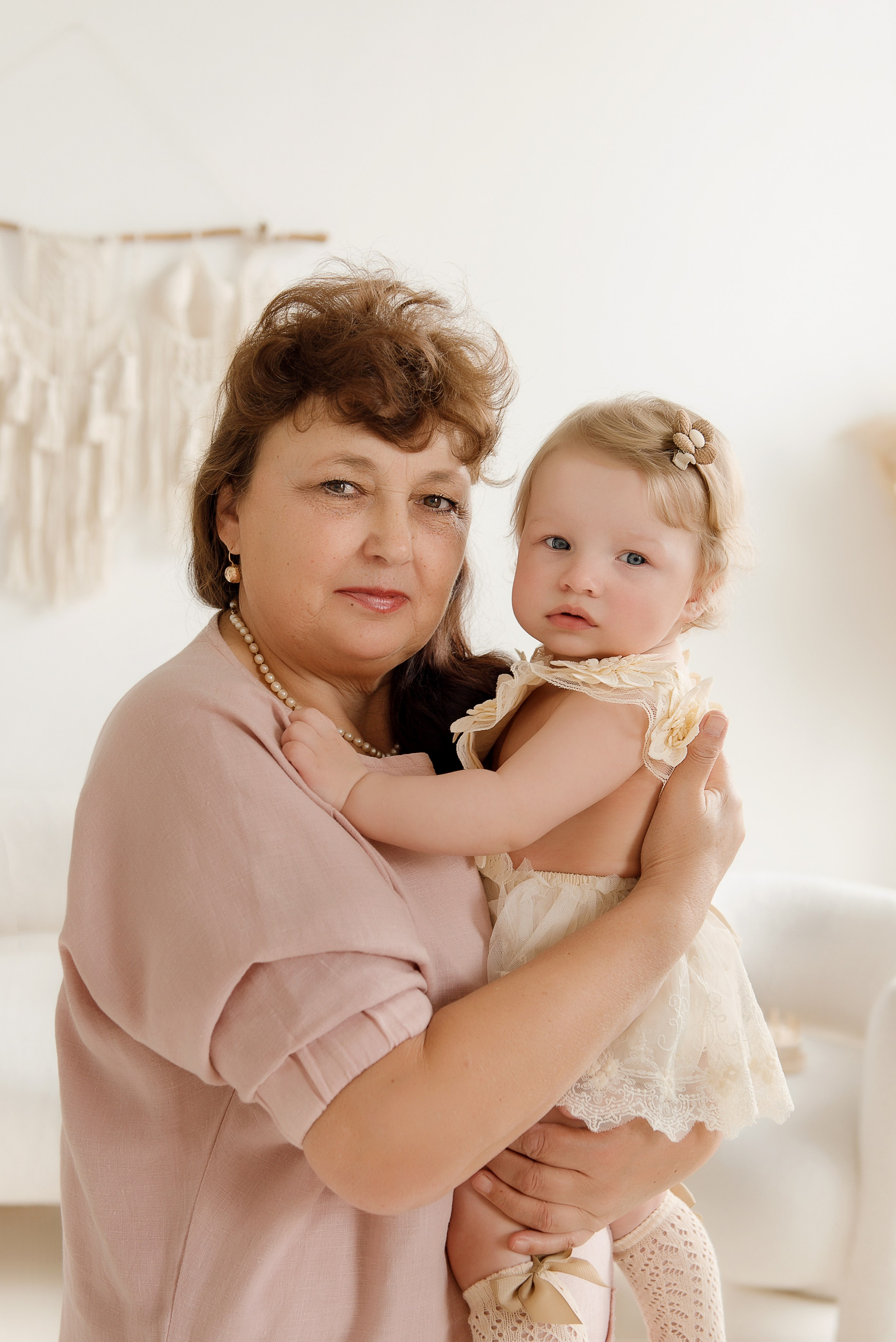 Семейная фотосессия 1 год в Москве. Детский фотограф в Долгопрудном и Москве