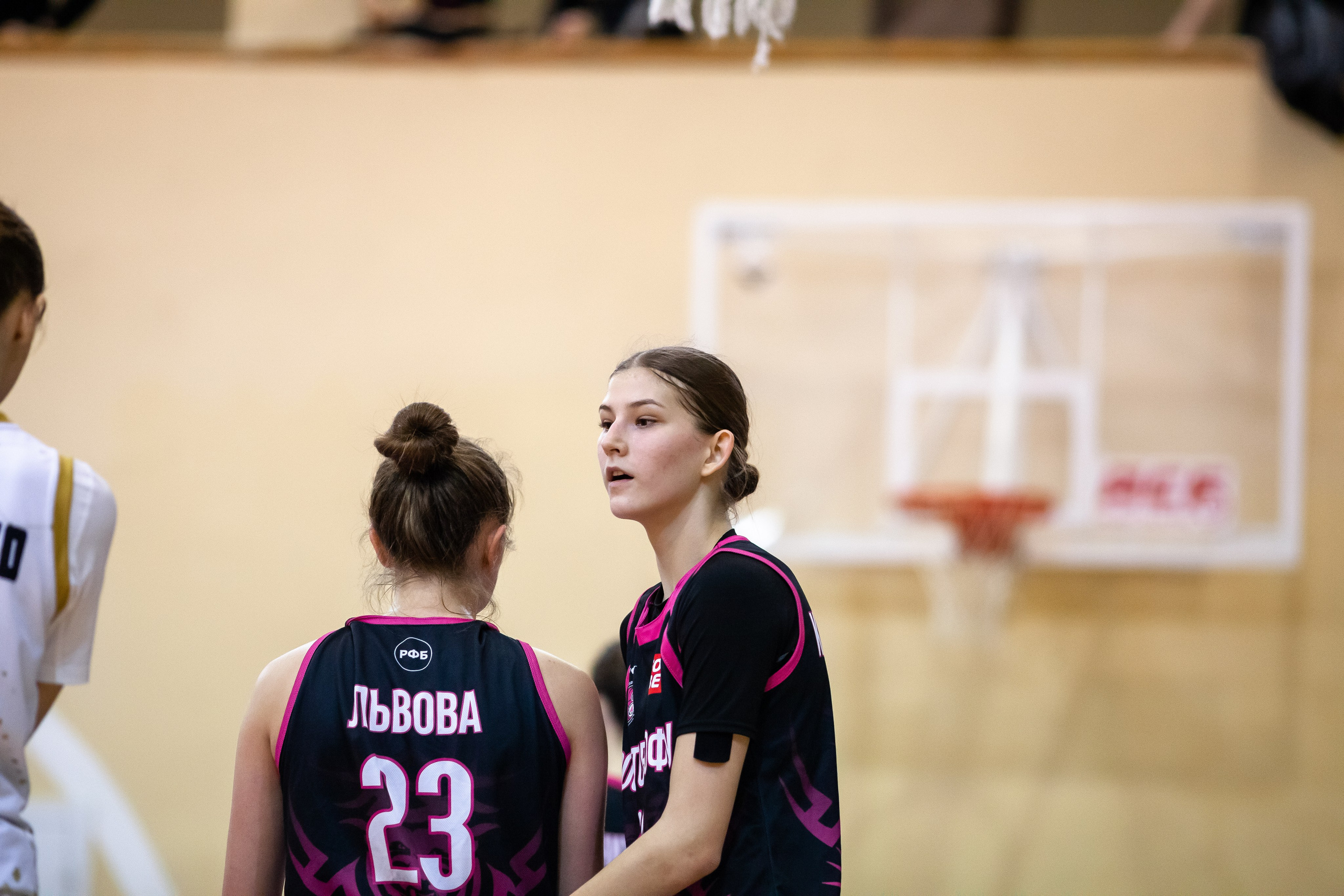 ЧГУ-Атланта — Ростов-ЮФУ / 1 игра. Фотография