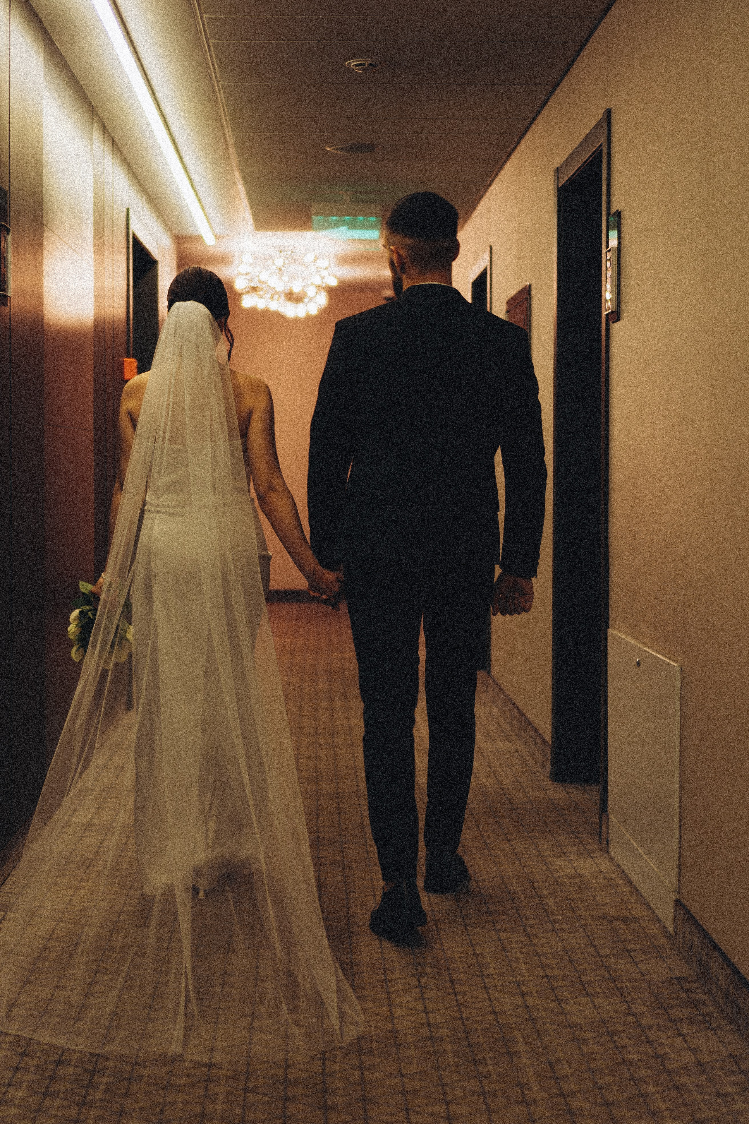 СВАДЕБНАЯ СЬЕМКА СБОРОВ ЖЕНИХА И НЕВЕСТЫ В ОТЕЛЕ И ТАКЖЕ ФОТОСЕССИИЯ В ОТЕЛЕЕ МЕГАПОЛИС БРЯНСК. Профессиональный фотограф, Санкт-Петербург — Виктория Богомолова